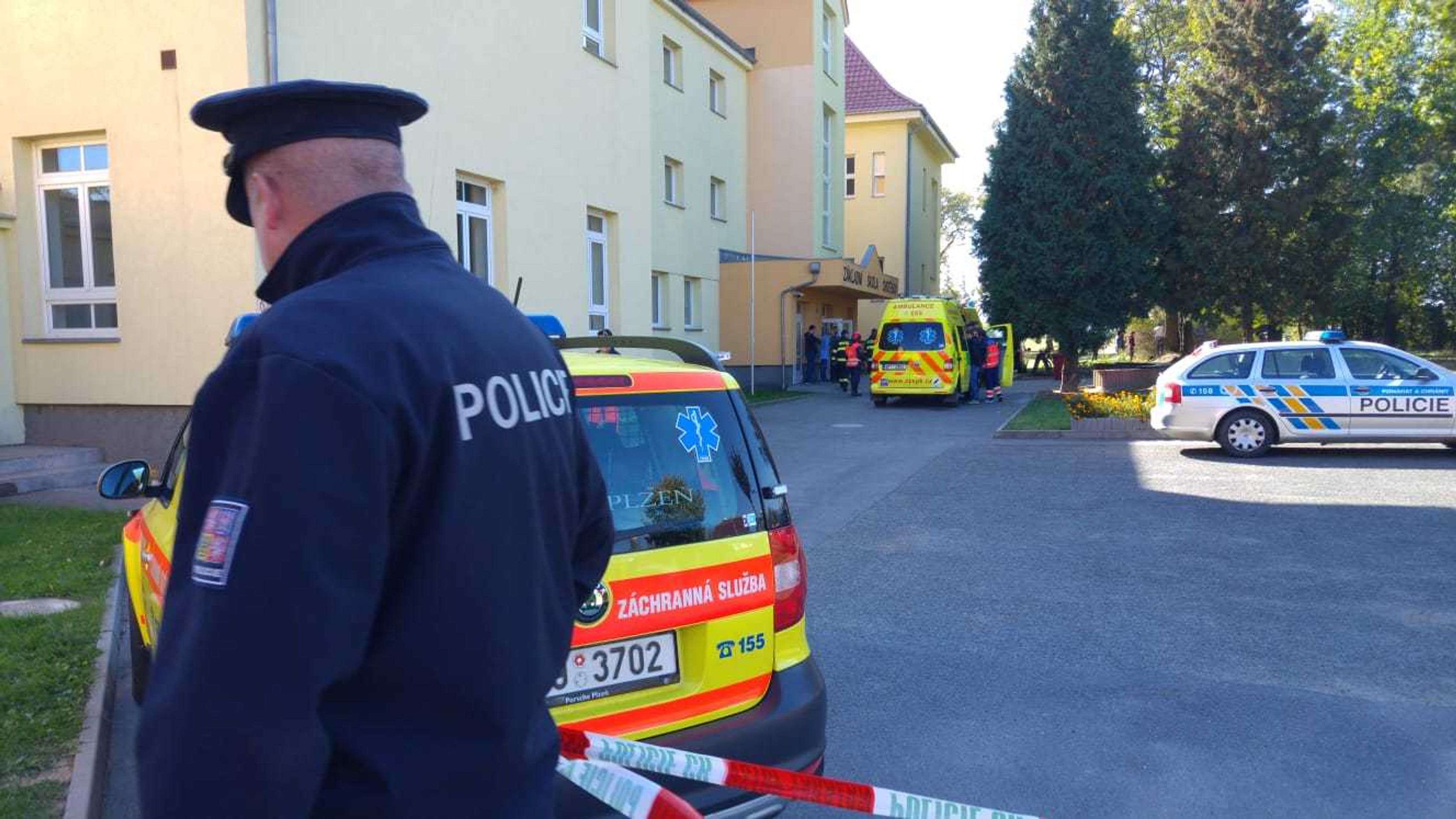 Hromadná intoxikace dětí ve škole u Plzně - 7 - GALERIE: Hromadná intoxikace dětí ve škole u Plzně (7/7)