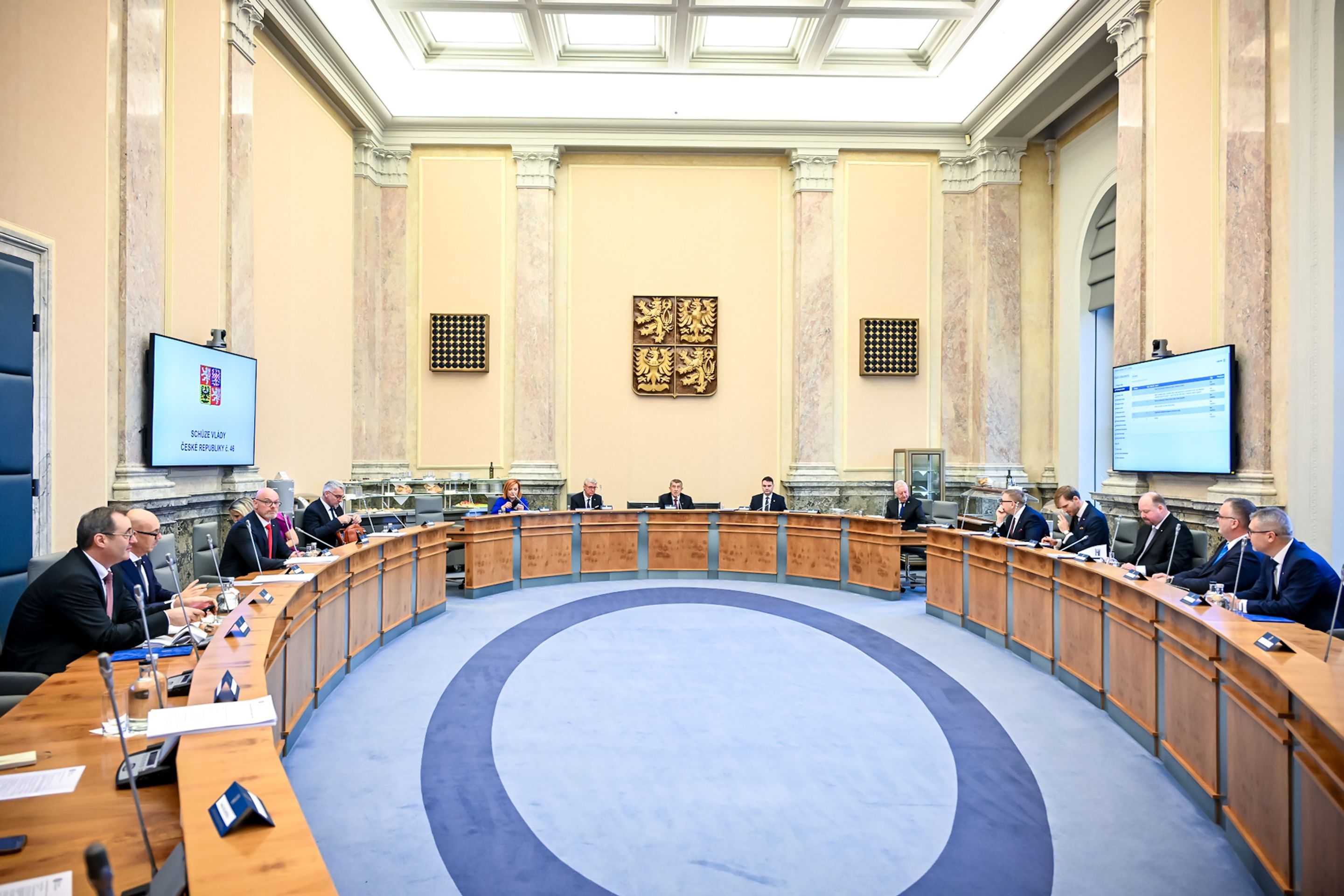 Nová vláda ČR - Jmenování nové vlády (2/32)