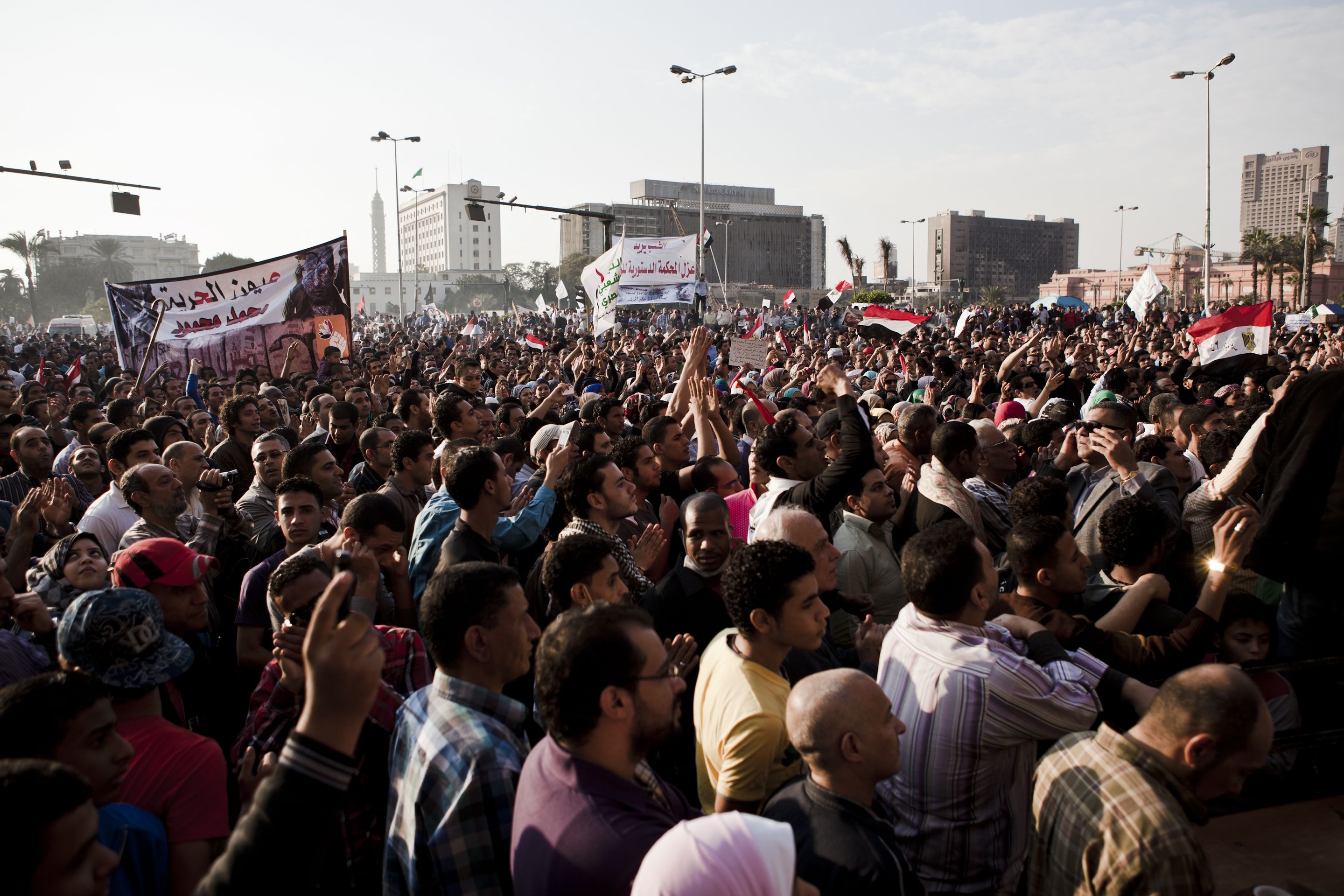 Demonstrace - V Egyptě protestovaly tisíce lidí proti prezidentovi (10/10)