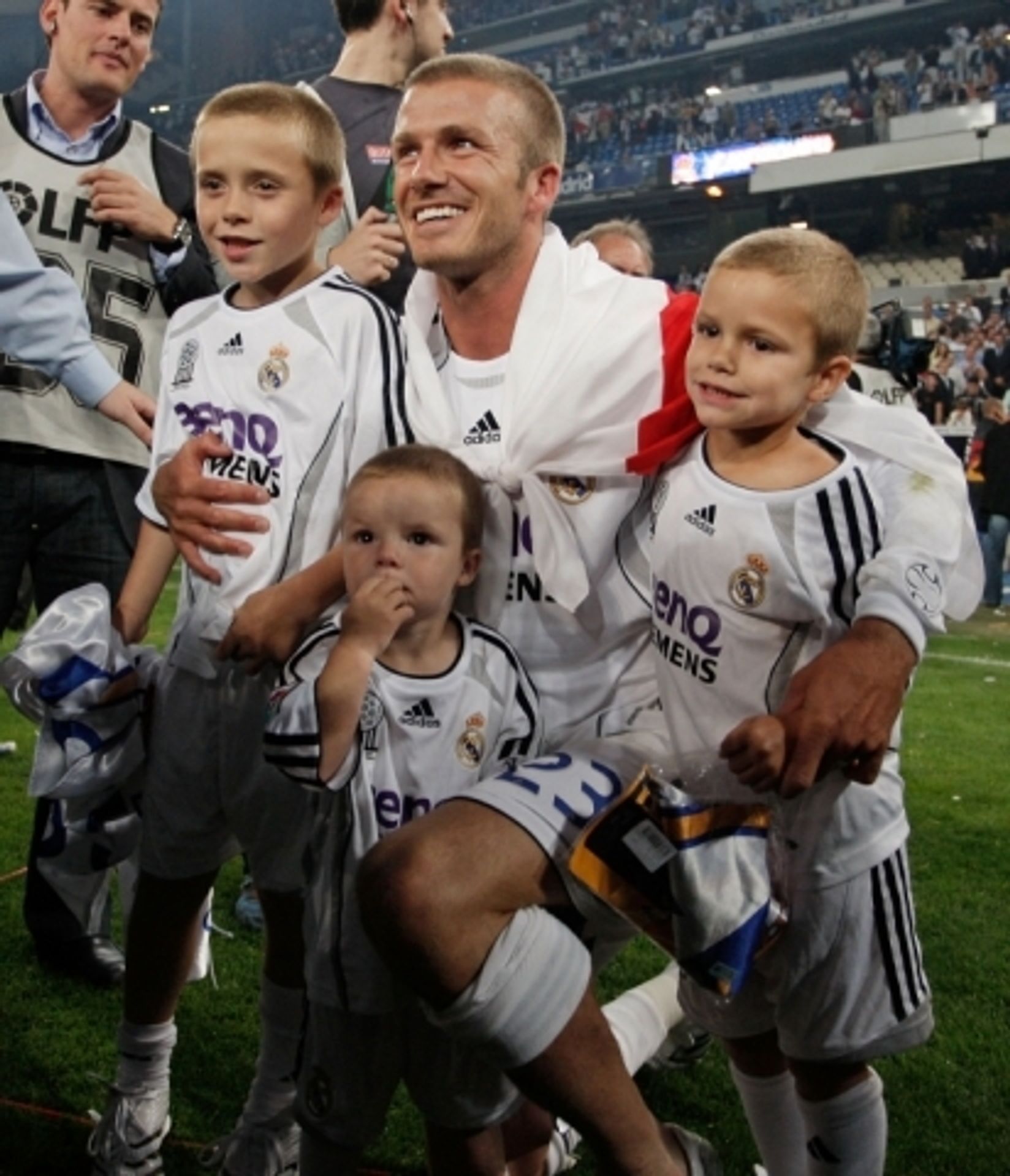 Beckham - 22 - GALERIE: Beckham = sexsymbol, businessman a geniální šutér (5/24)