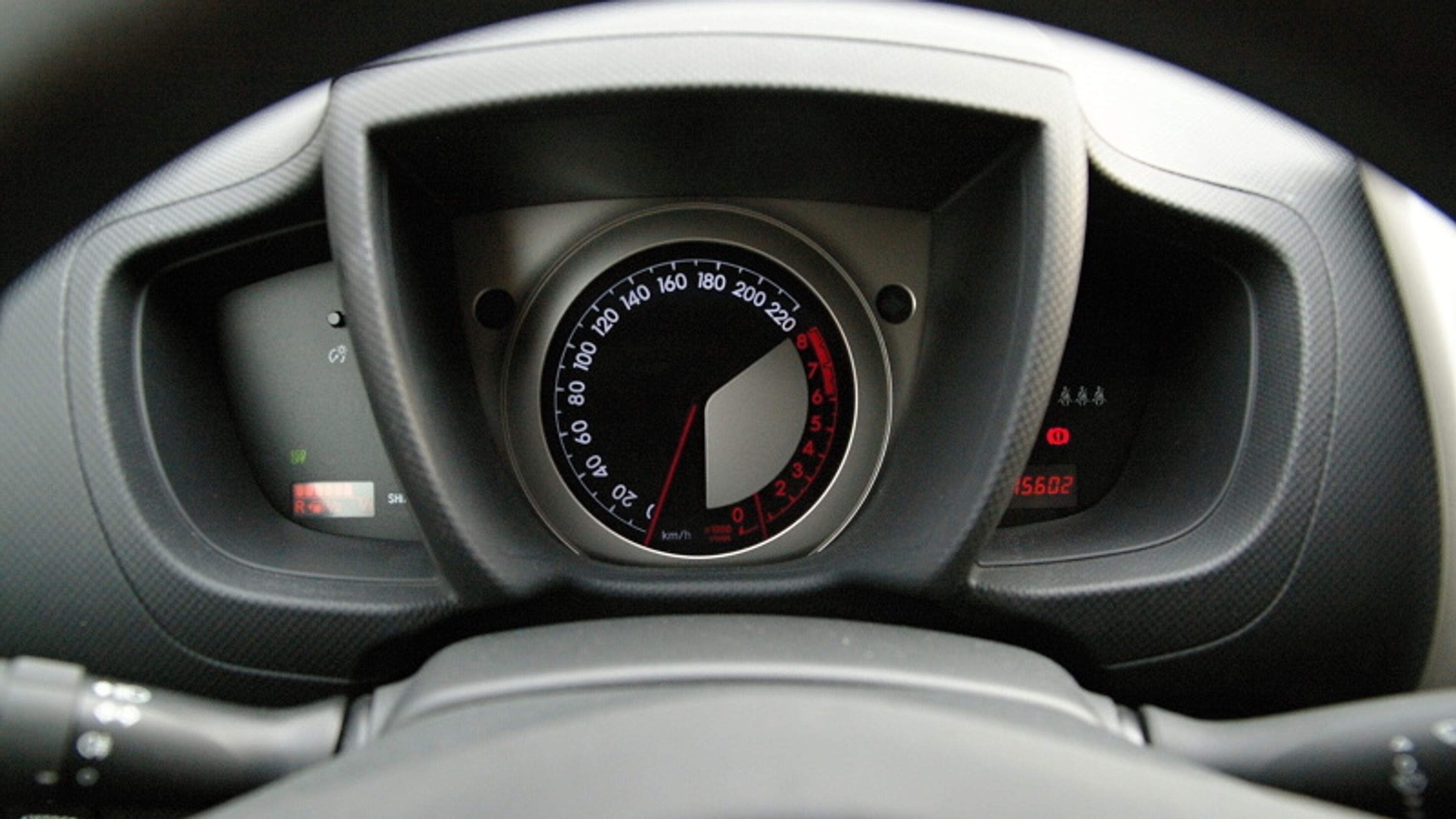 Toyota Urban Cruiser-3 - GALERIE Toyota Urban Cruiser (4/8)