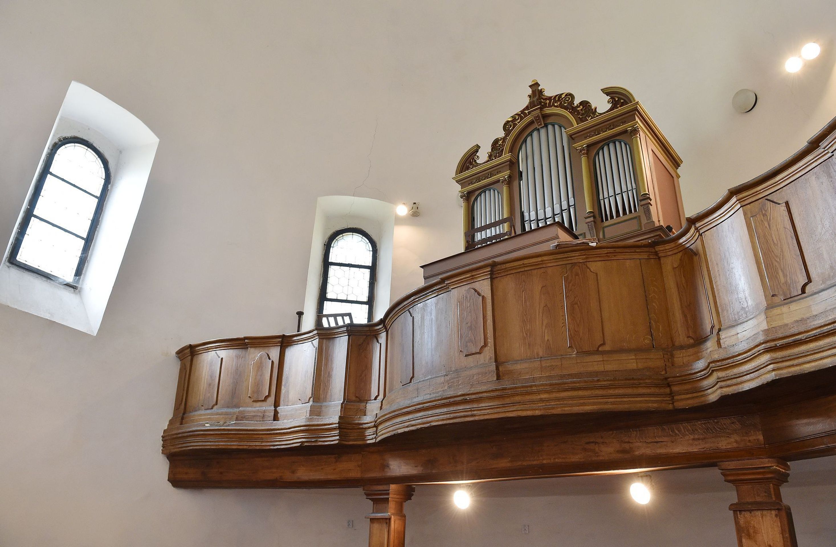 Budeč - rotunda sv. Petra a Pavla - 4 - GALERIE: Architektonická NEJ Česka (19/33)