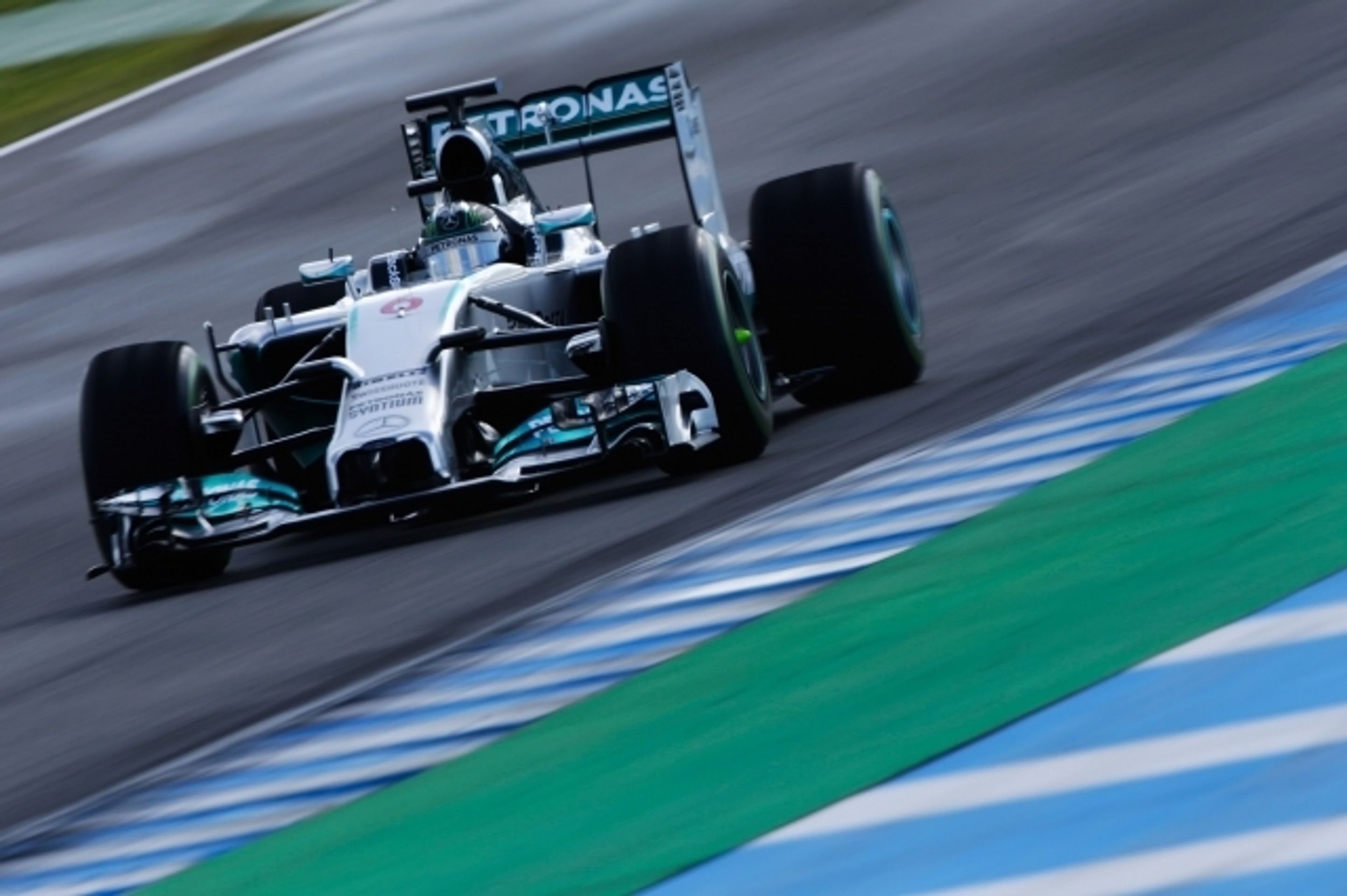 Letošní vozy F1 - 7 - GALERIE: Letošní monoposty F1 (6/10)