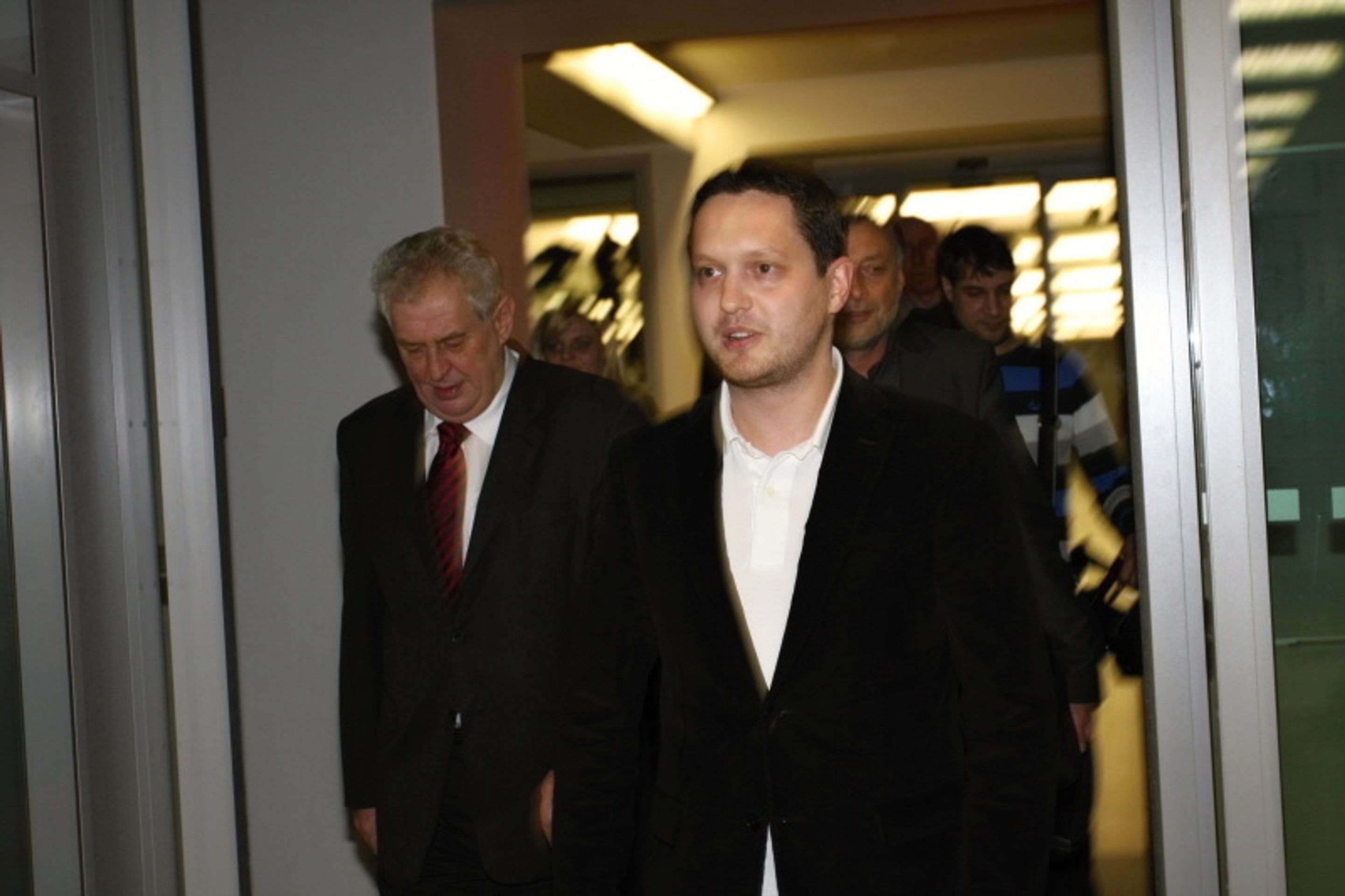 Cesta na Hrad – Zeman a Fischer - 3 - Cesta na Hrad – Miloš Zeman a Jan Fischer (19/20)