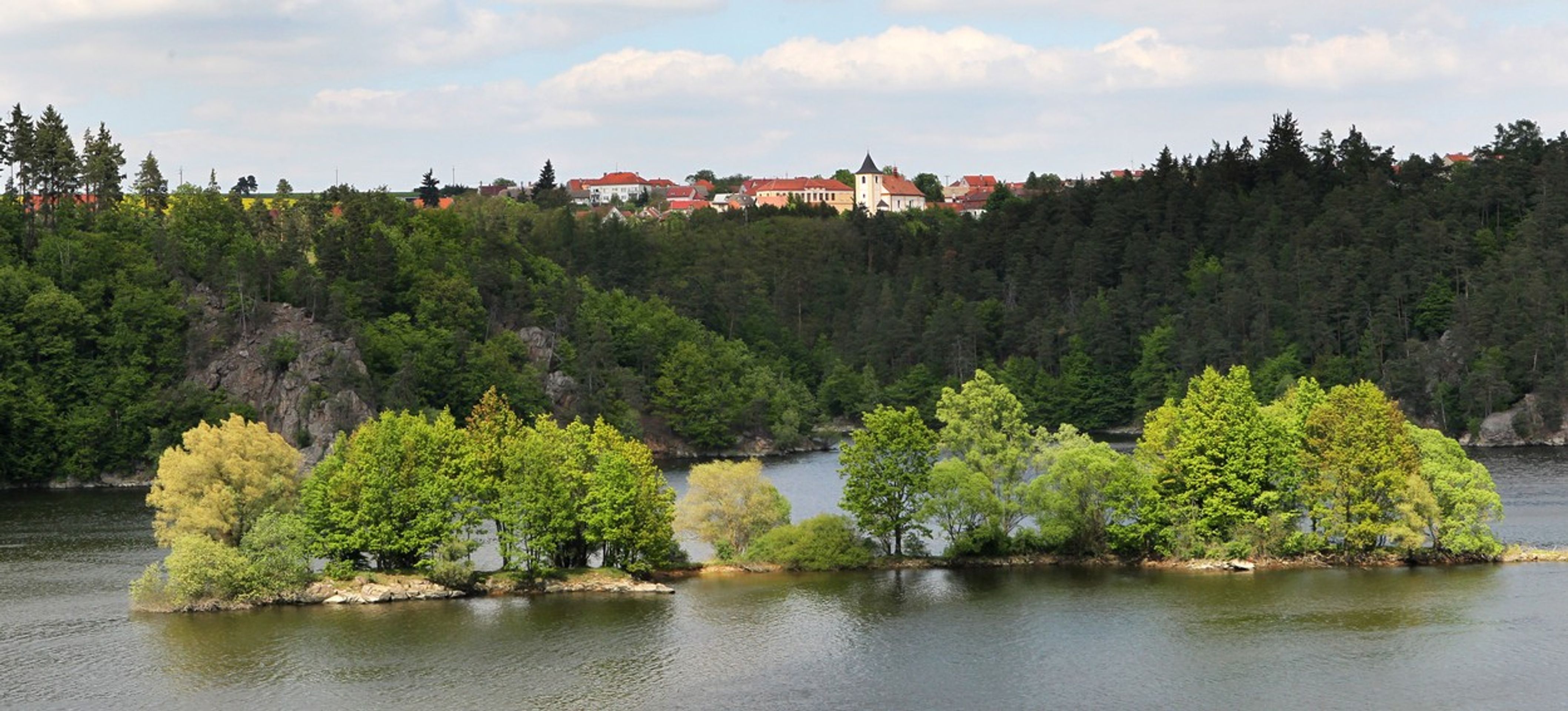 Dalešická přehrada - GALERIE: Kam vyrazit k vodě (3/14)