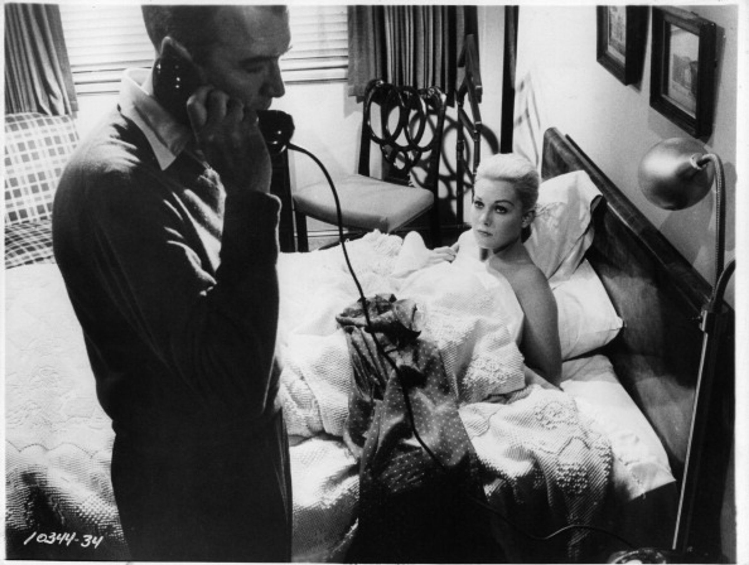 Kim Novak - 1 - Kim Novak (4/7)