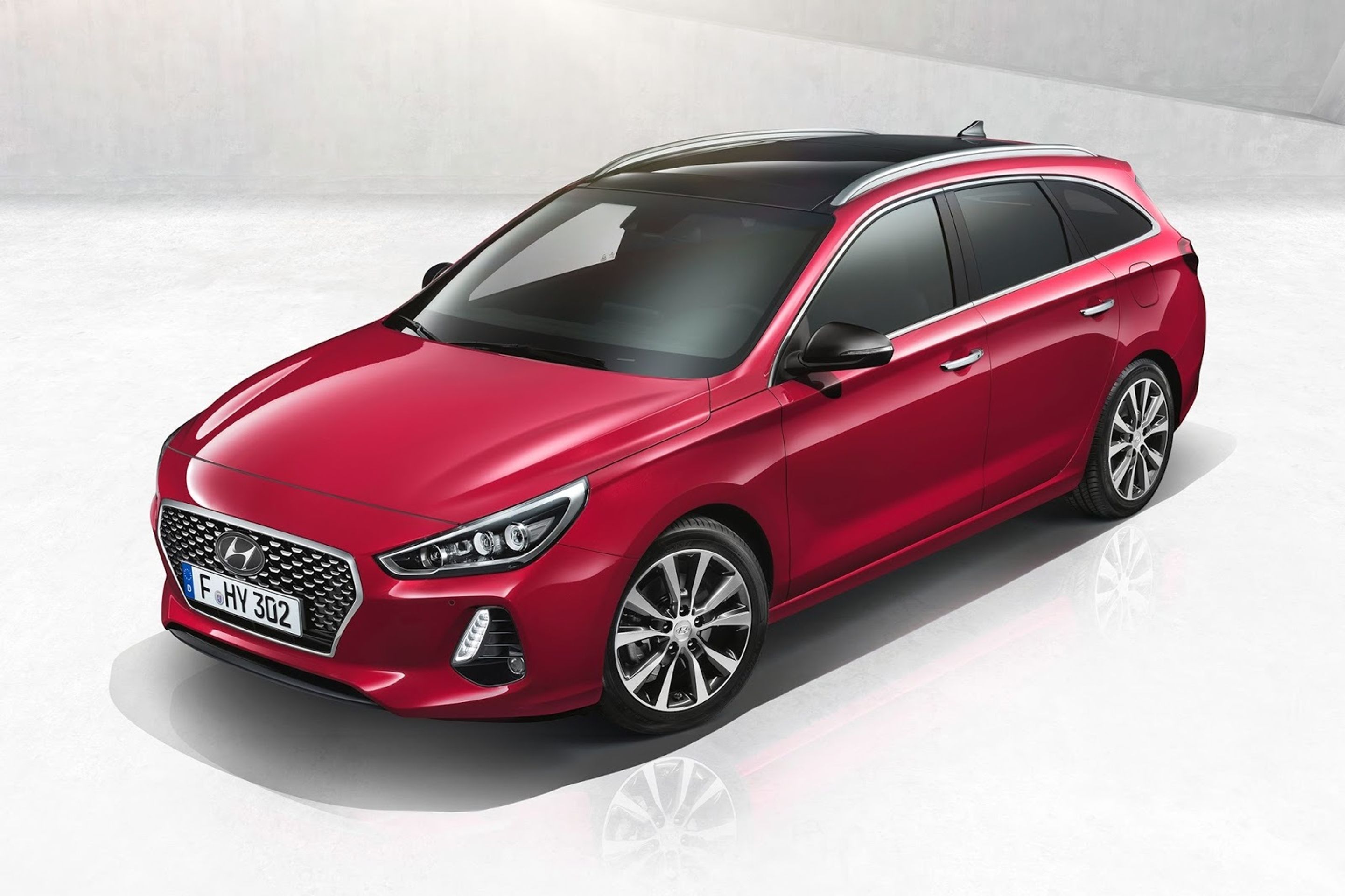 I30 - 12 - GALERIE: Hyundai i30 kombi (3/7)