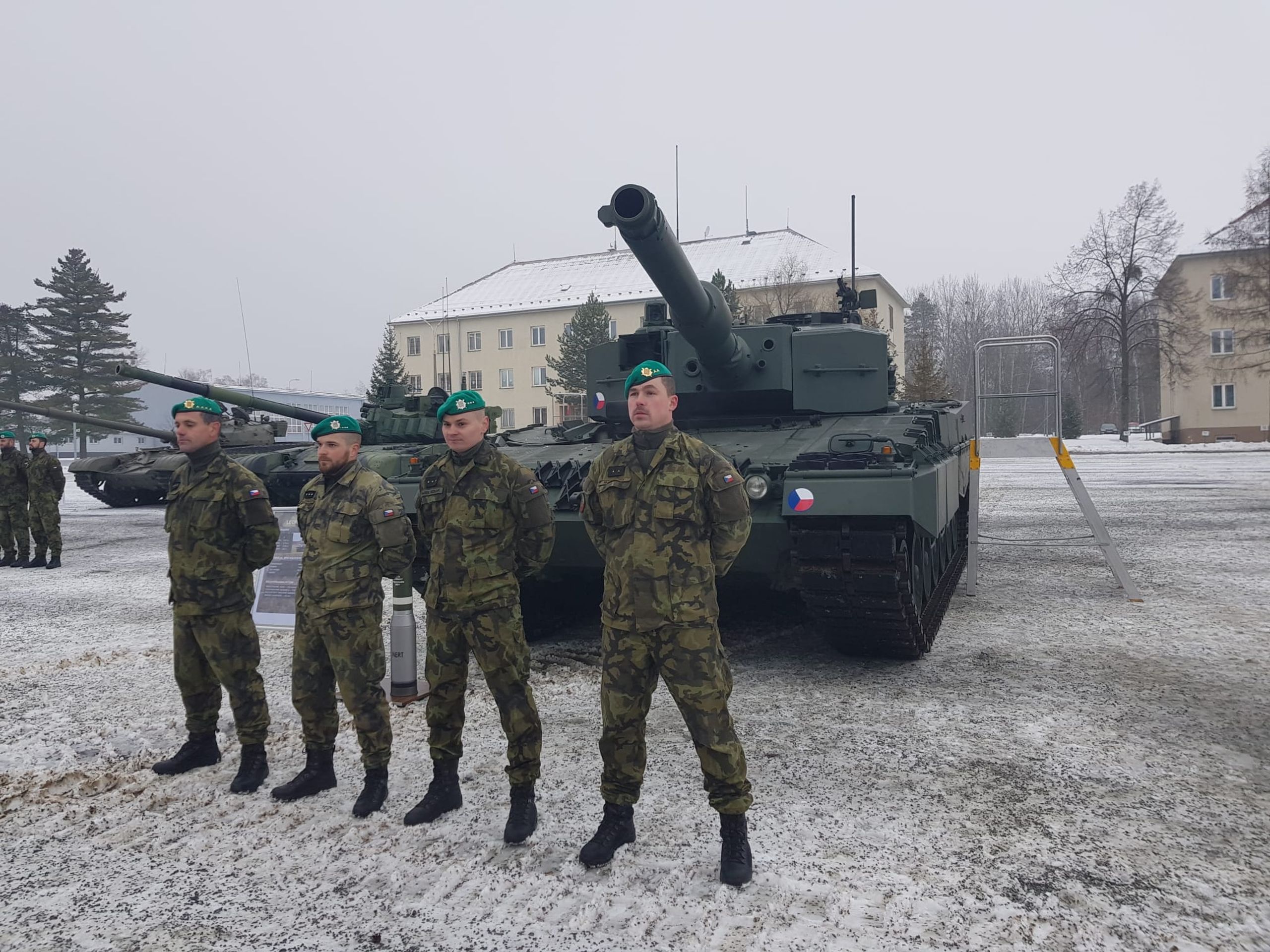 Tank Leopard 2A4 - Tank Leopard 2A4 (4/6)