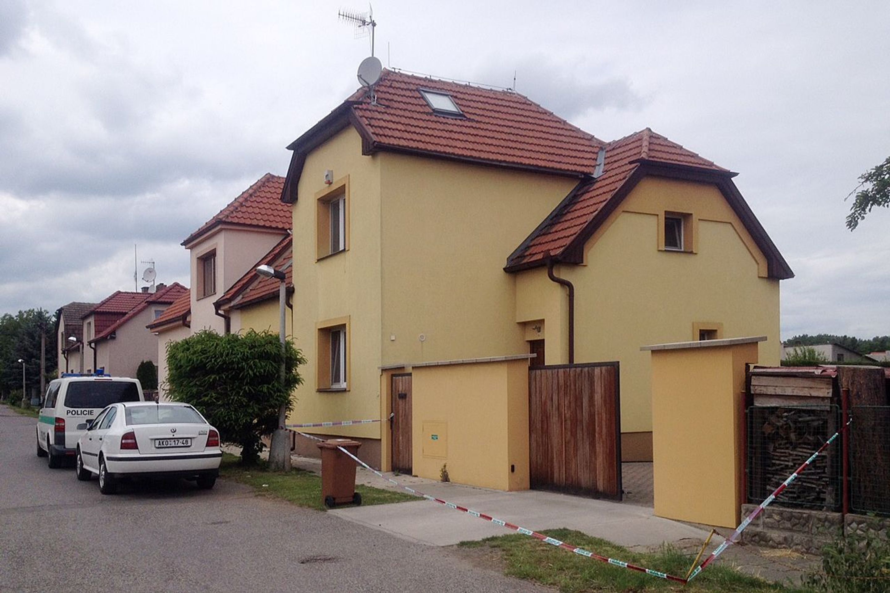 Vyšetřování vraždy v Kostelci nad Labem - 5 - GALERIE: Vyšetřování vraždy v Kostelci nad Labem (3/7)