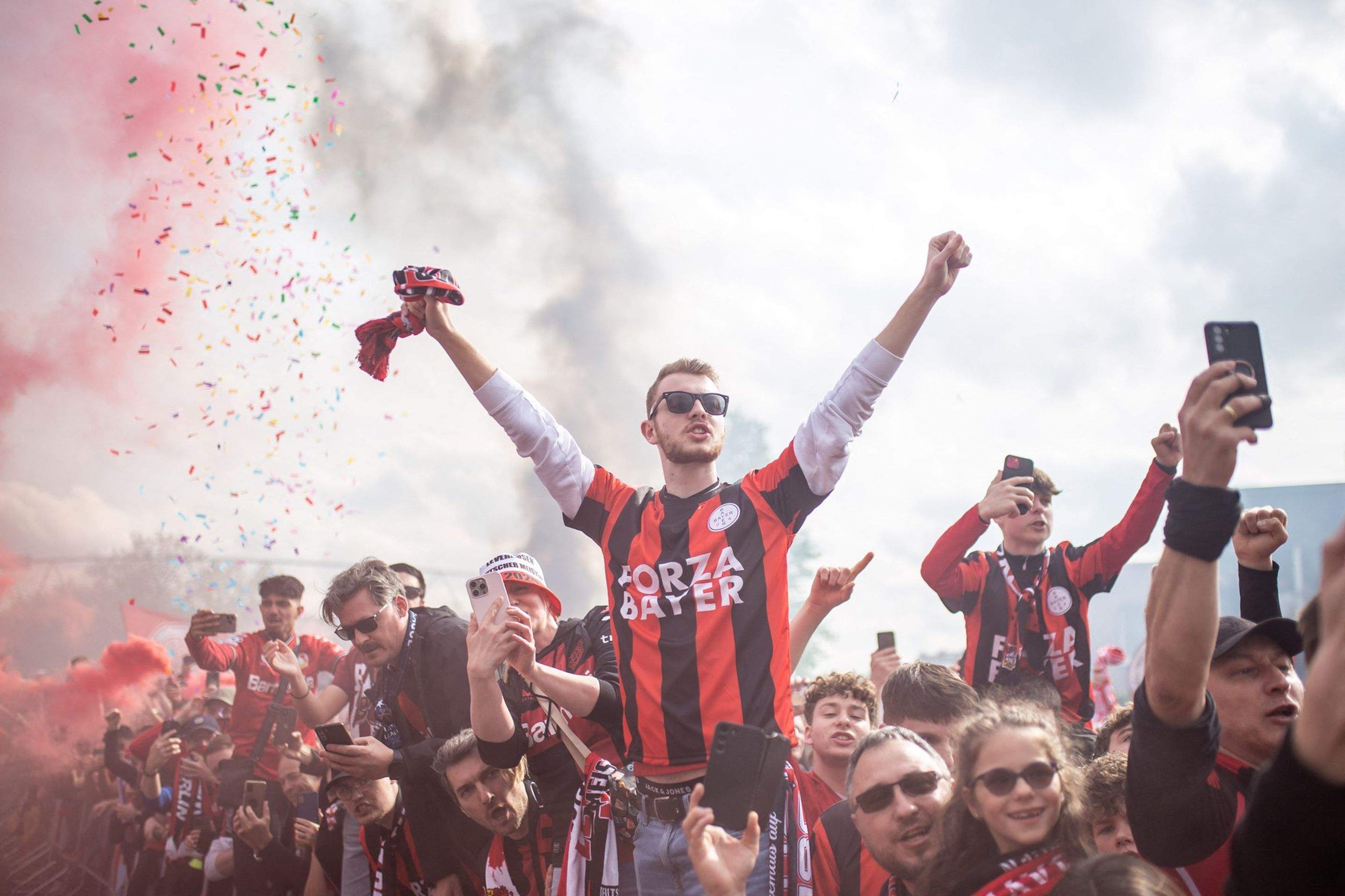 Fanoušci Bayeru Leverkusen - Oslavy fanoušků a hráčů Bayeru Leverkusen (9/10)