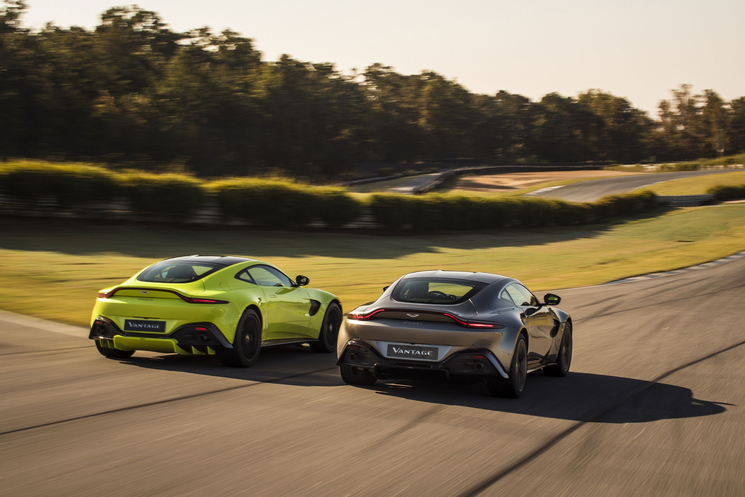Aston Martin - 68 - FOTOGALERIE: Aston Martin V8 Vantage (5/36)