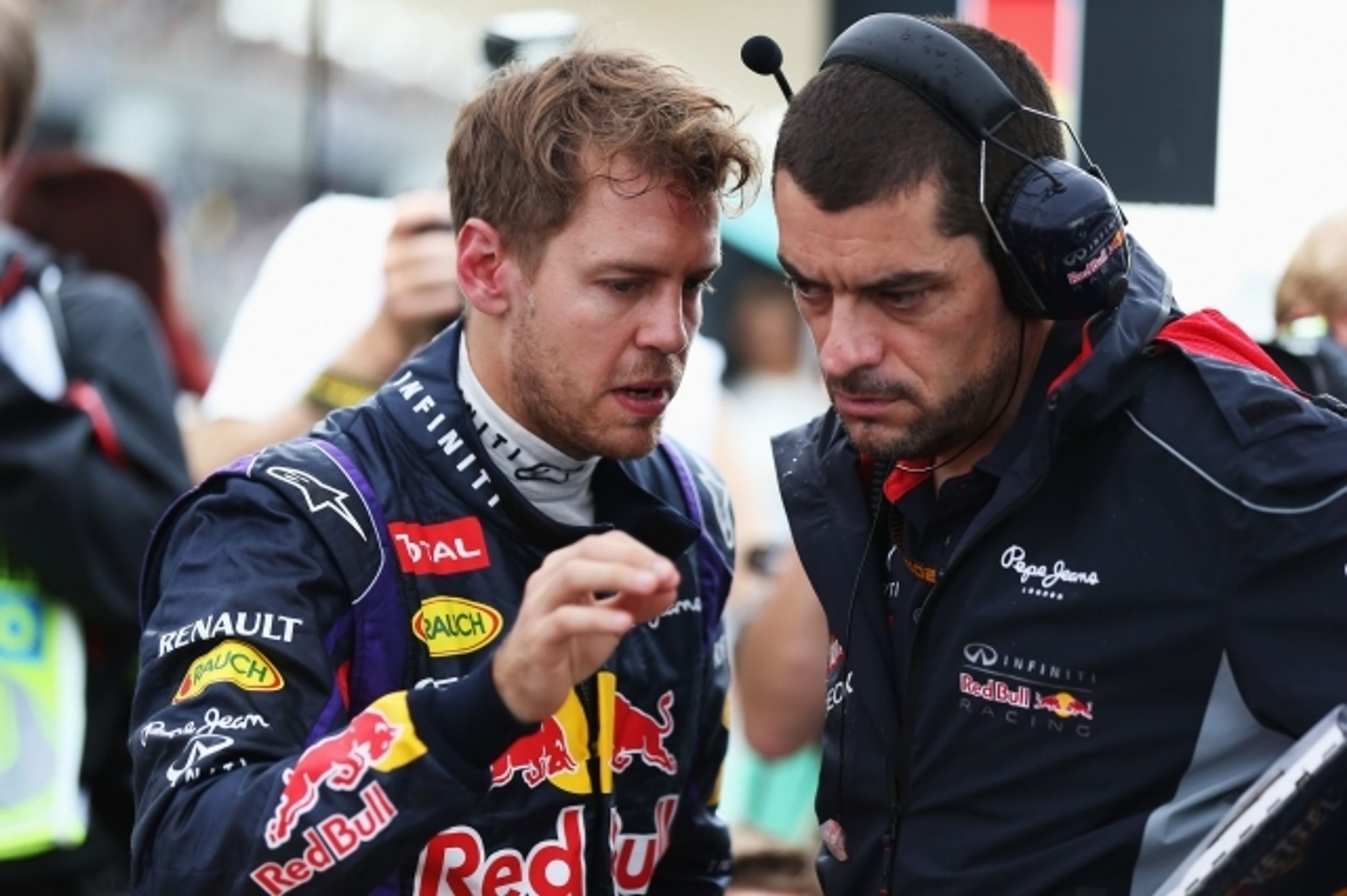 GP Malajsie: Vettel, Webber, Hamilton - 7 - GALERIE: GP Malajsie - Vettel, Webber, Hamilton (7/10)