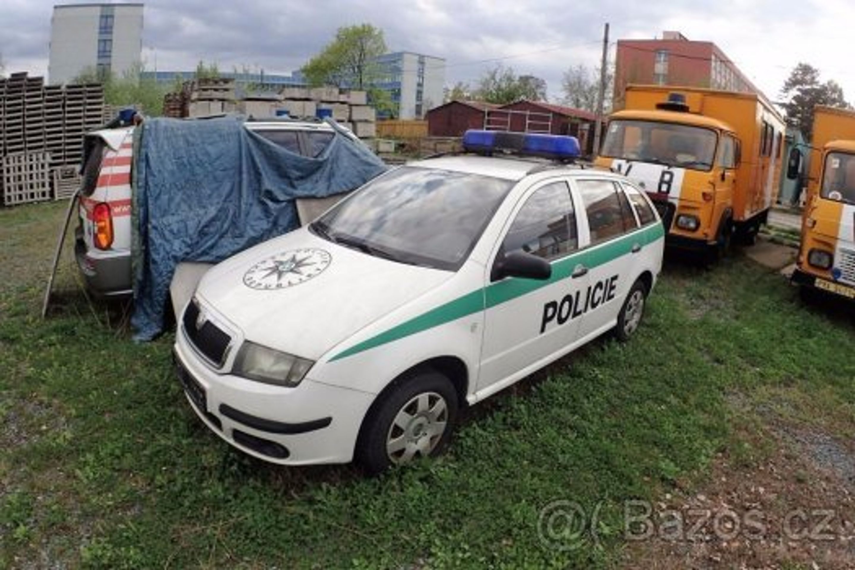 Fabia - 19 - FOTOGALERIE: Policejní Fabia na prodej (2/10)