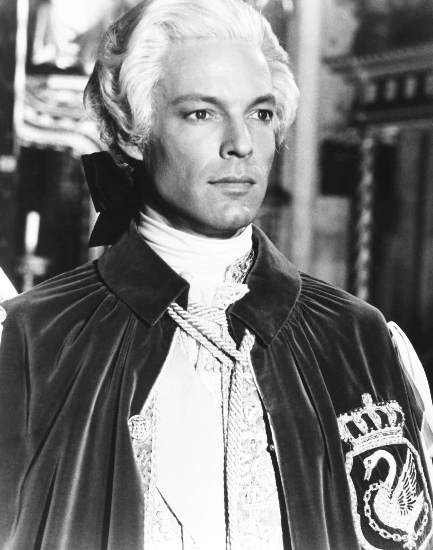 Richard Chamberlain ve filmu Pantoflíček a růže, 1976 - Richard Chamberlain (3/5)