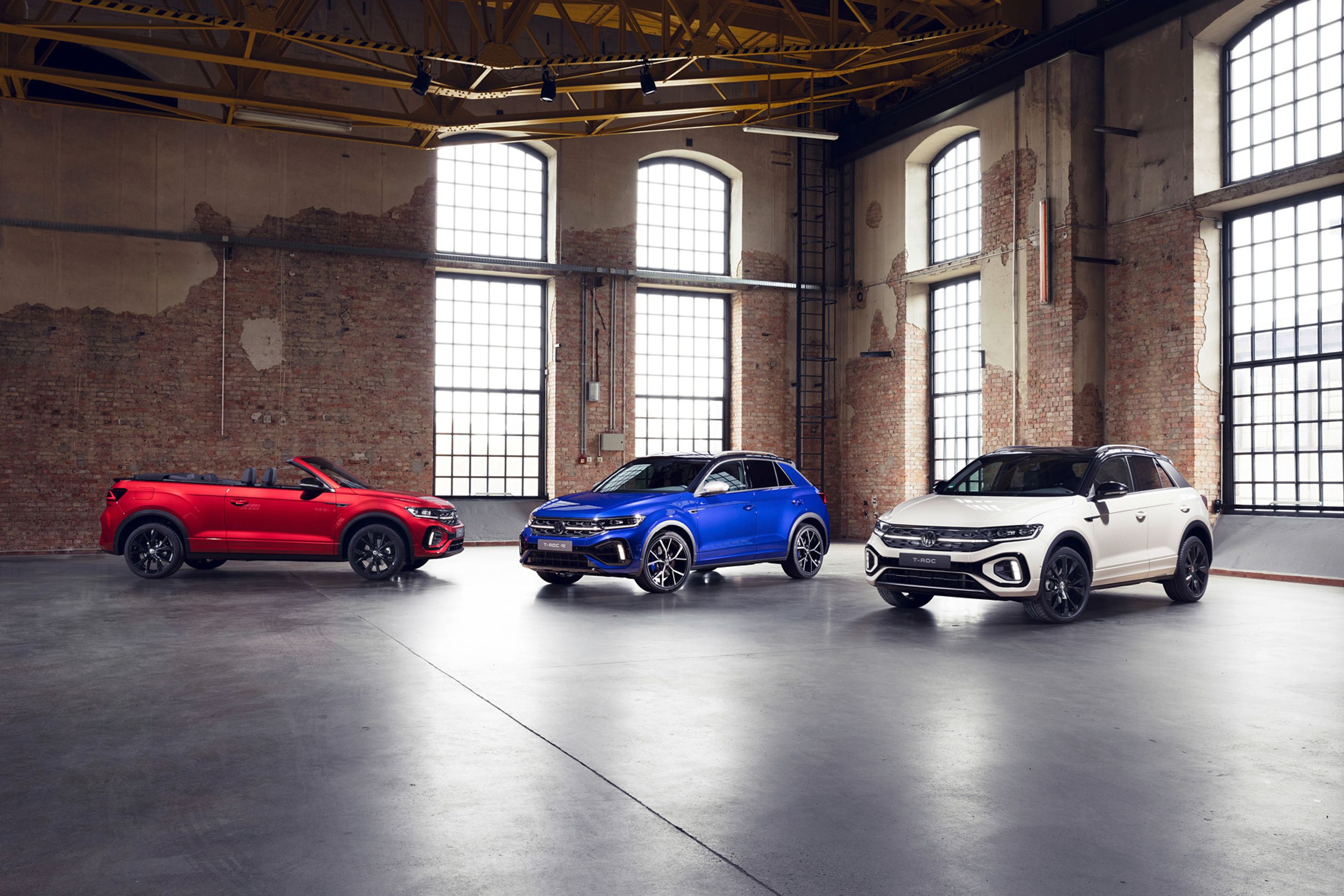 Modernizovaný Volkswagen T-Roc - Modernizovaný Volkswagen T-Roc vyjede ve sportovní verzi i jako kabriolet (11/18)
