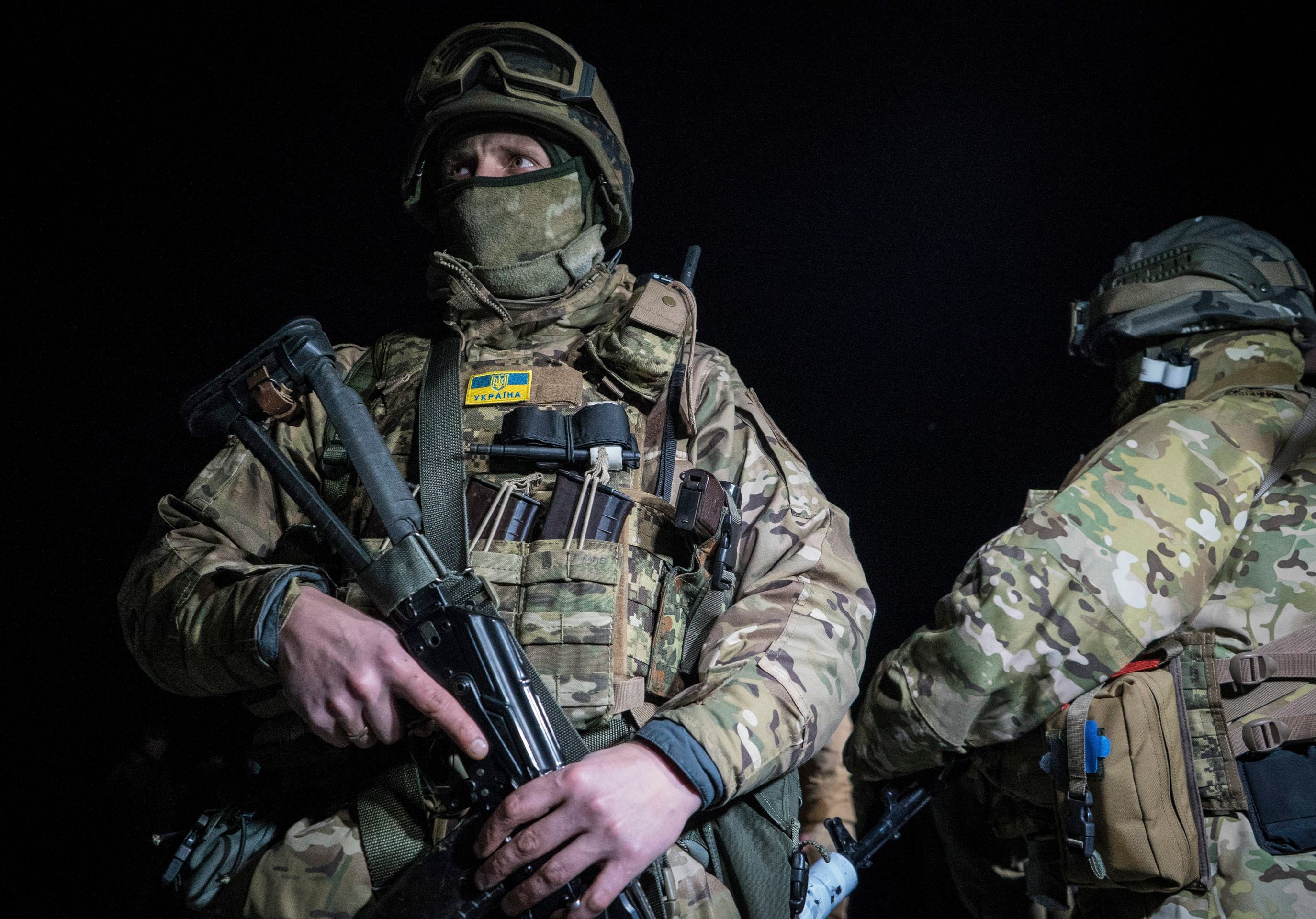 Ukrajina: Výměna zajatců mezi armádou a separatisty - 6 - Ukrajina: Výměna zajatců mezi armádou a separatisty (6/6)