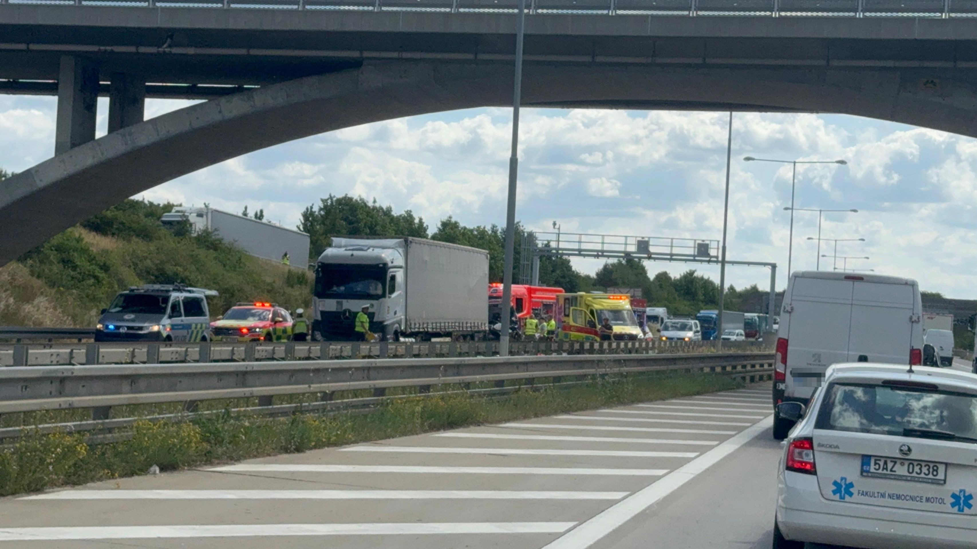 Dopravní nehoda na Pražském okruhu (6) - Dopravní nehoda na Pražském okruhu (8/9)