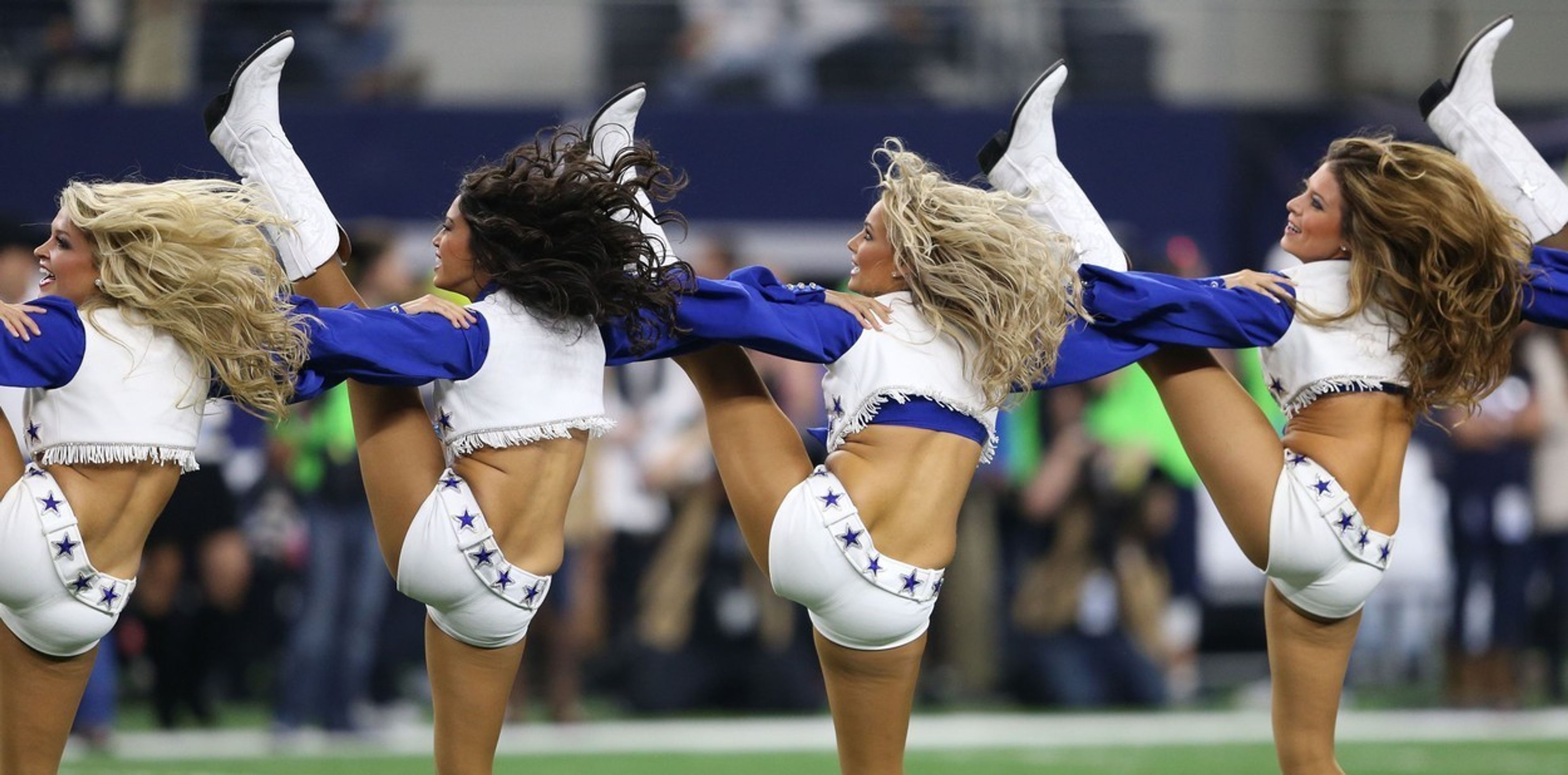 Roztleskávačky Dallasu Cowboys - 6 - GALERIE: Roztleskávačky Dallasu Cowboys (7/12)