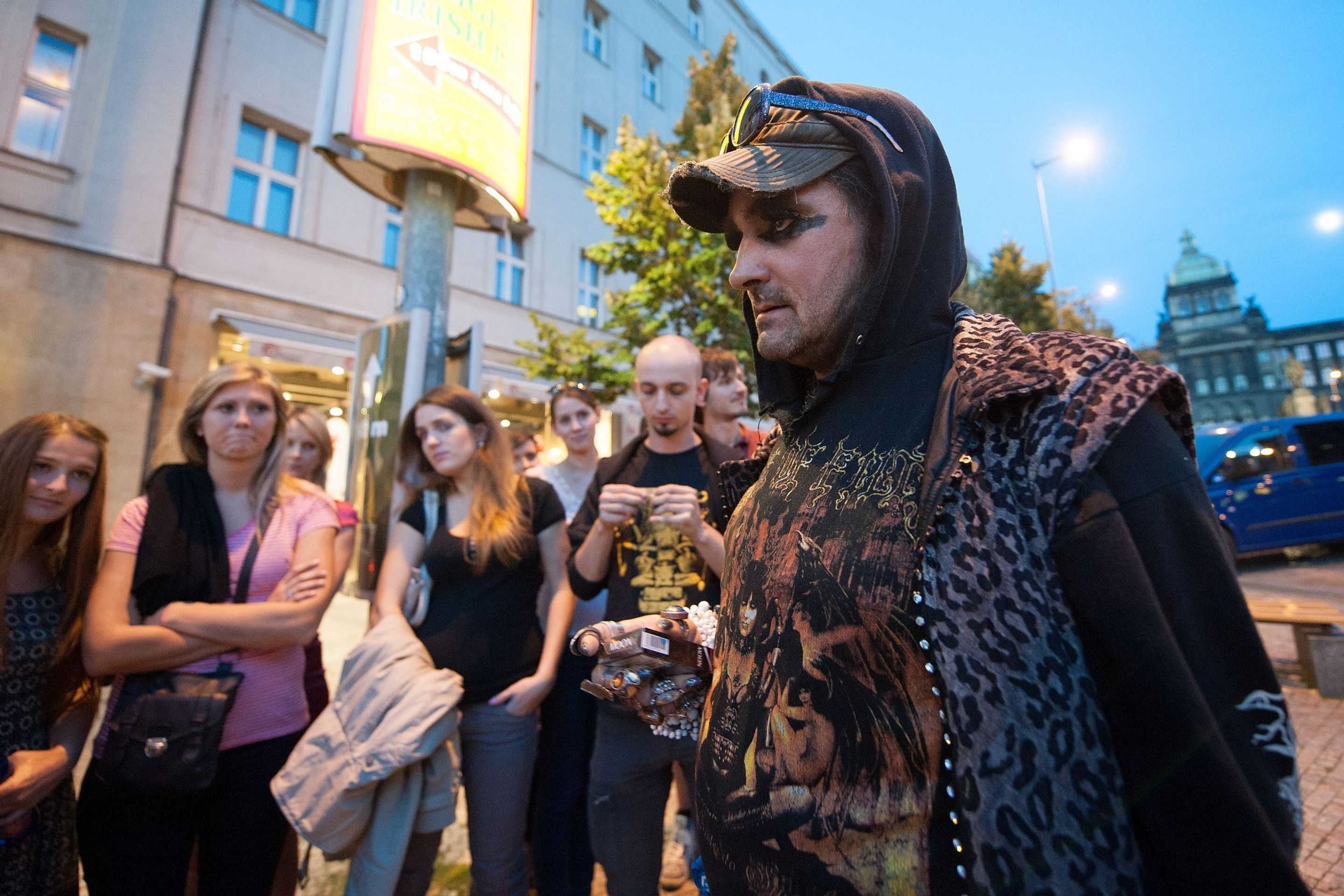 Karim provází podsvětím Prahy - 19 - GALERIE: Karim provází podsvětím Prahy (12/25)