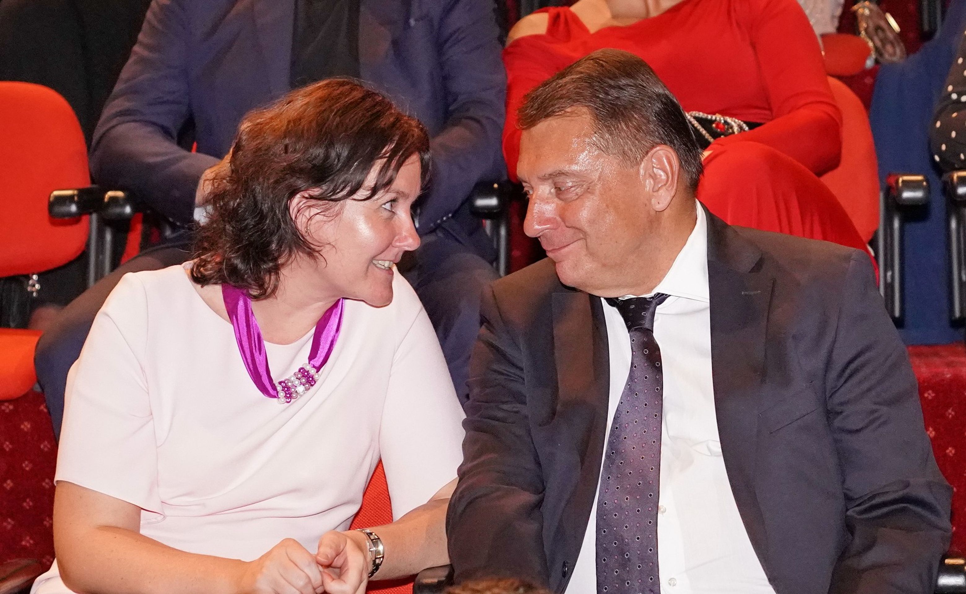 Jiří Paroubek s partnerkou Gabrielou, 14. 9. 2018 Fantom opery - Jiří Paroubek s partnerkou Gabrielou (1/4)