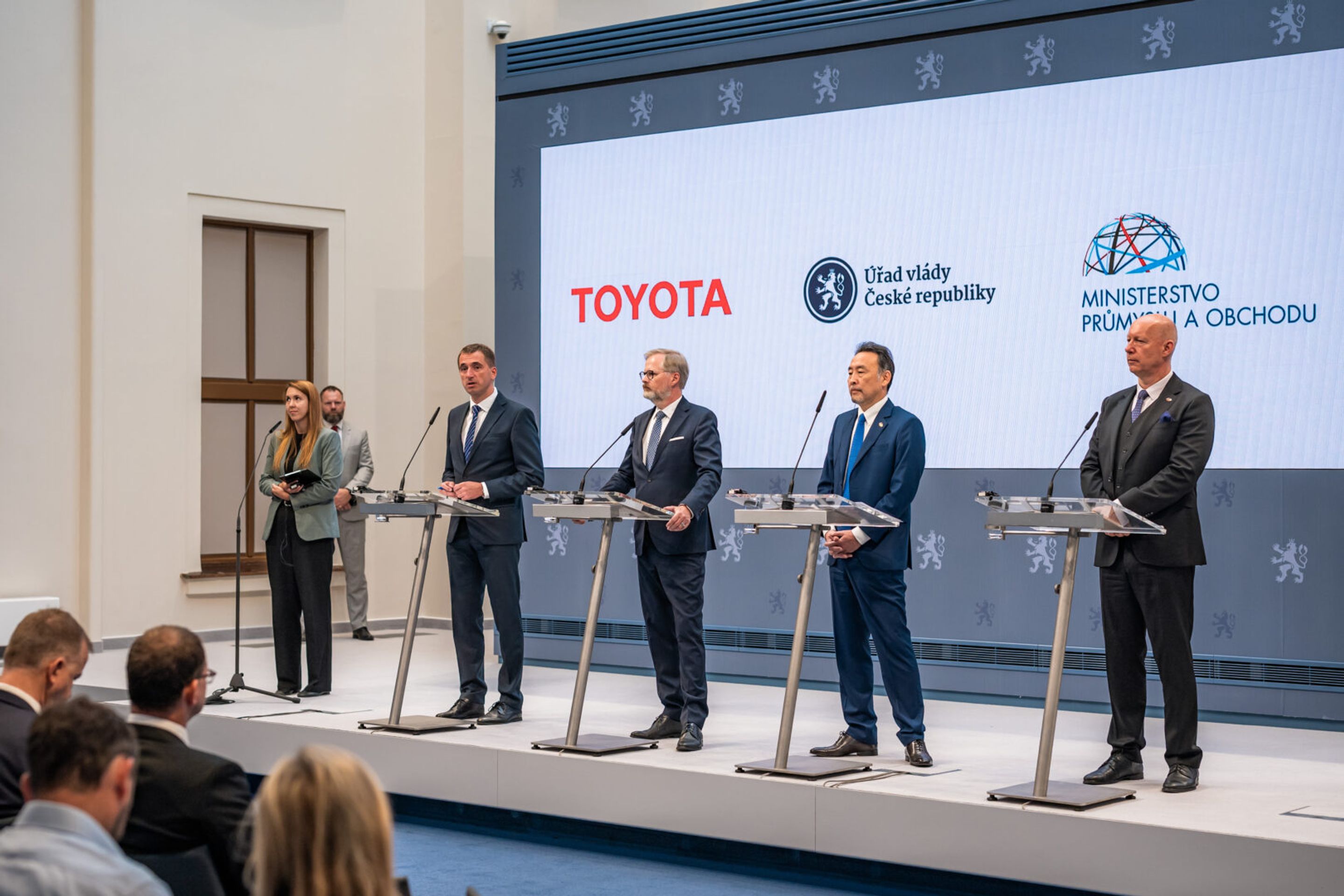Toyota bude v Kolíně vyrábět elektromobily - Toyota bude v Kolíně vyrábět nový bateriový elektromobil (6/9)