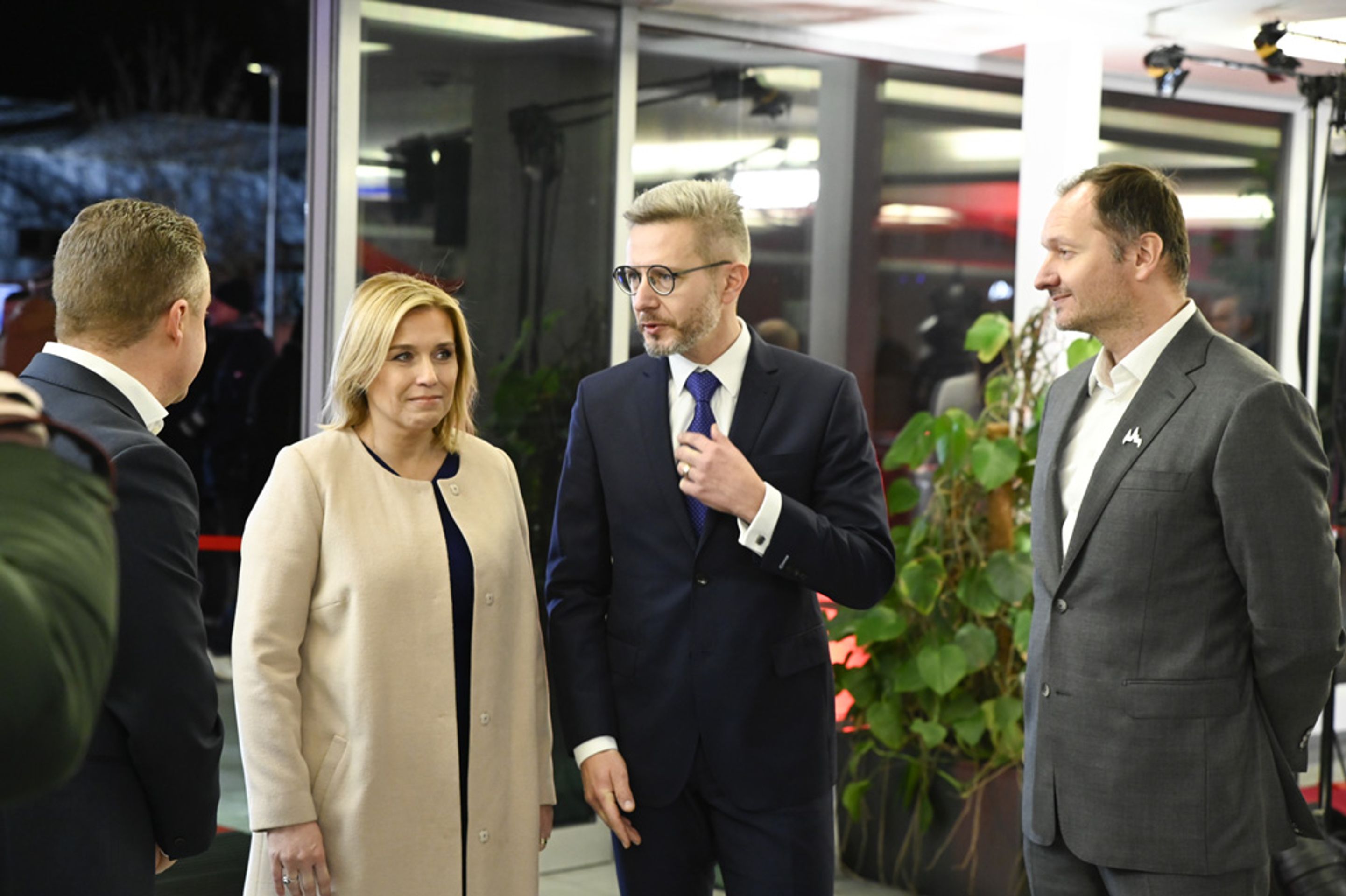 Druhá debata kandidátů (4) - Druhá debata kandidátů (7/17)