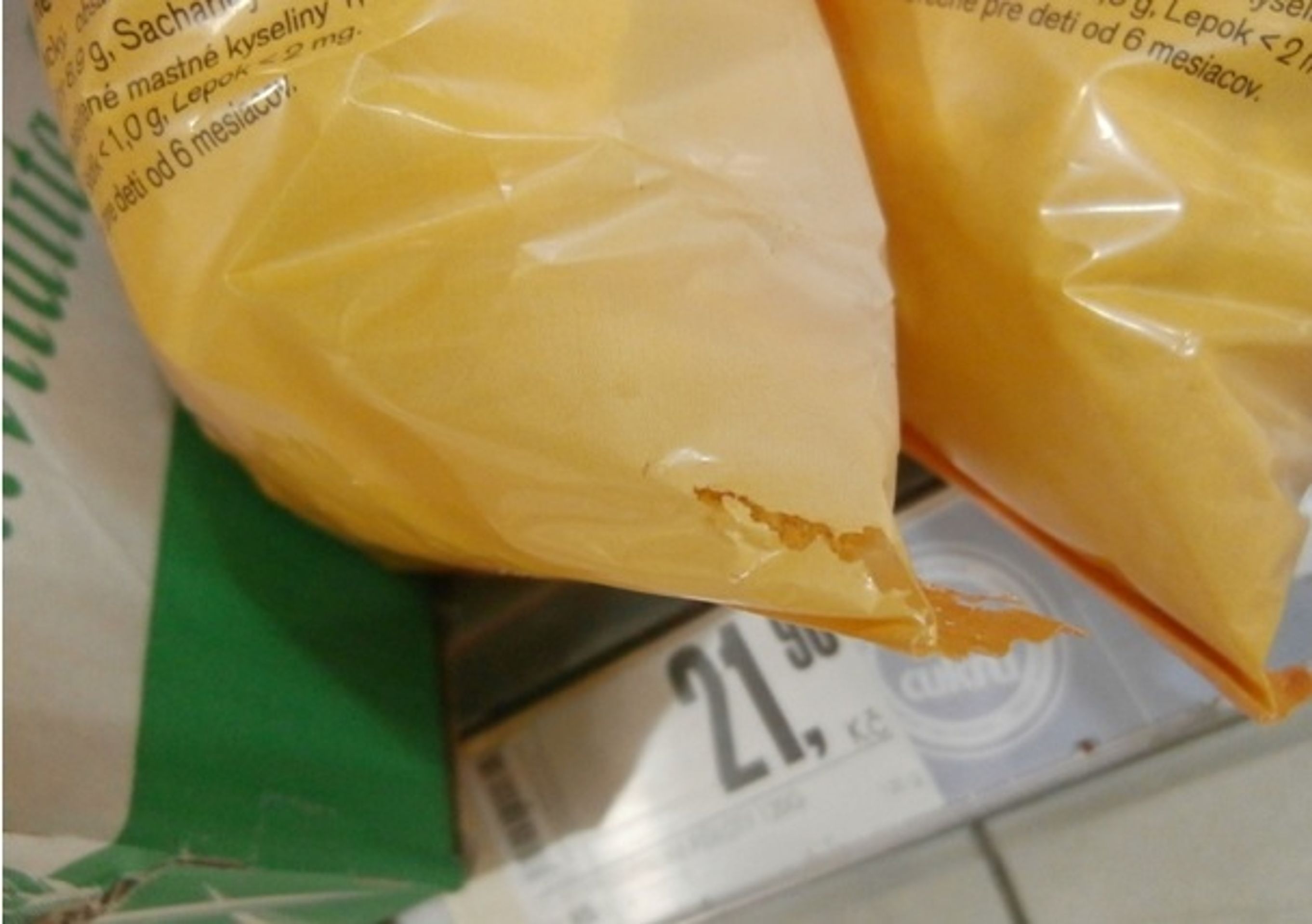Myší trus a požer od myší ve zlínském Intersparu - 12 - GALERIE: Myši ve zlínském Intersparu (1/12)