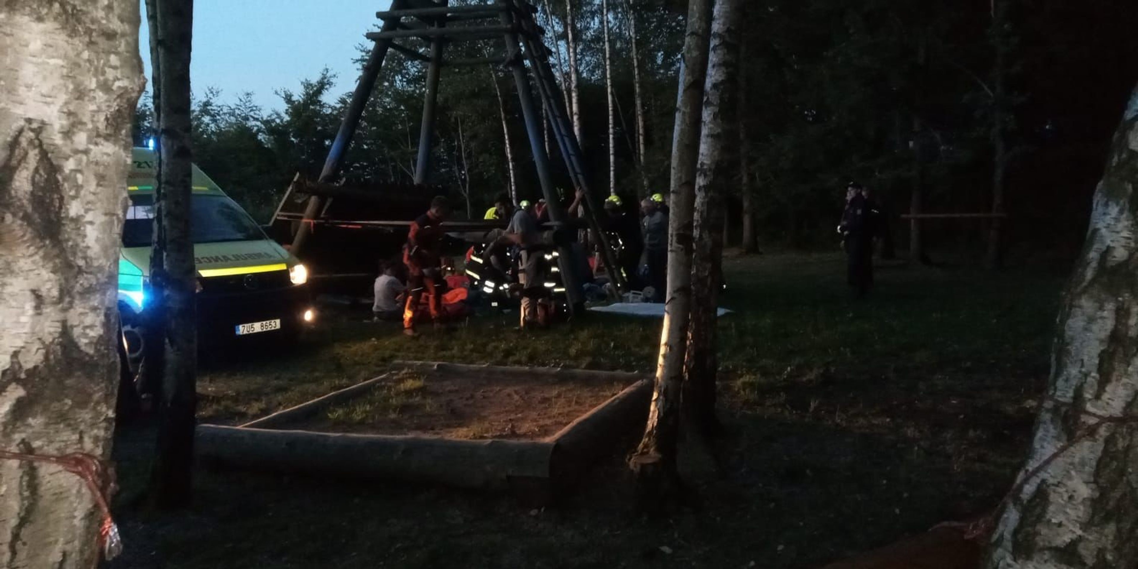 Z rozhledny na Děčínsku spadly děti - Z rozhledny na Děčínsku spadlo několik dětí (6/13)