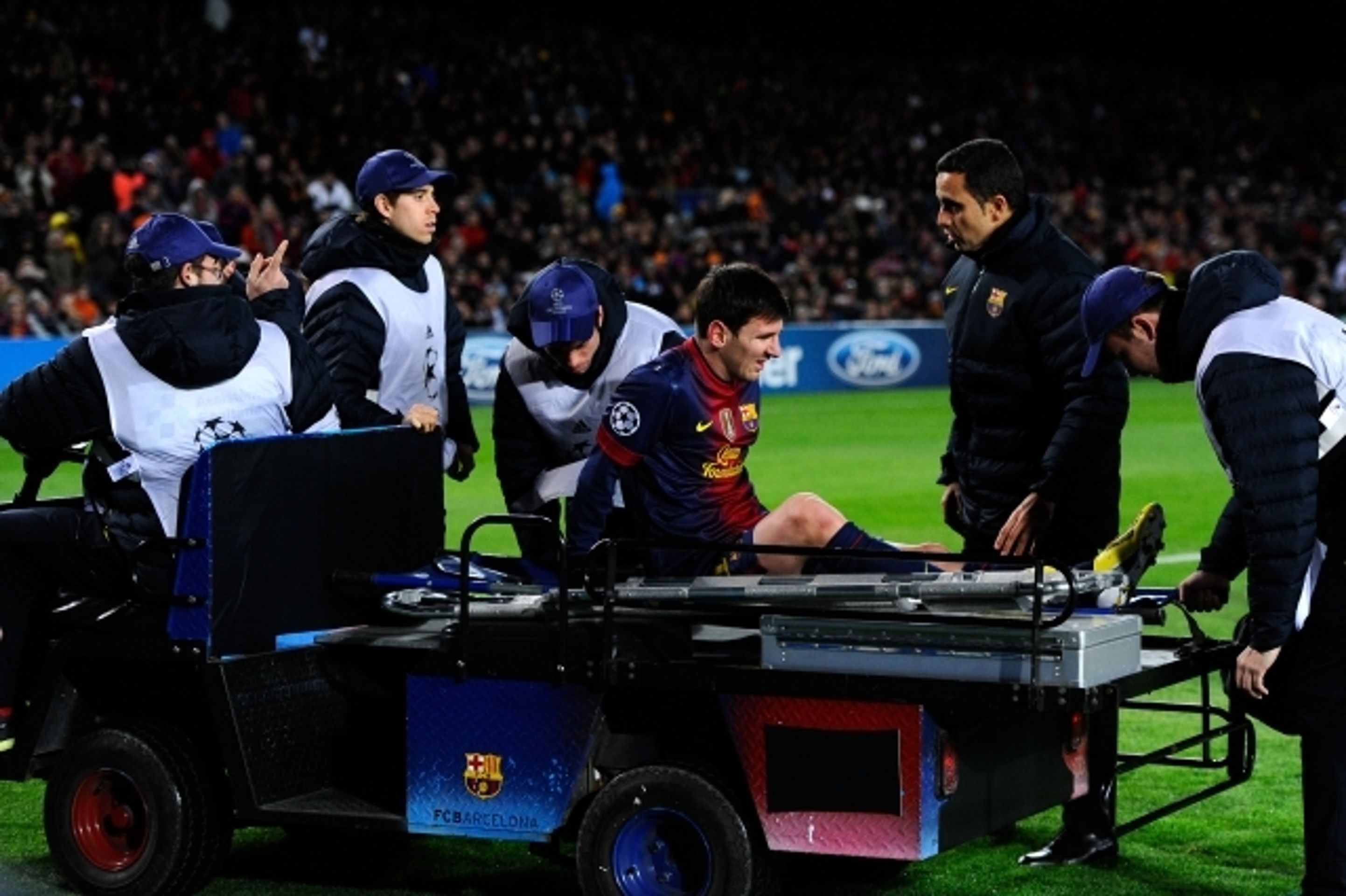 Messi se zranil v LM - 4 - GALERIE: Messi se zranil v Lize mistrů (10/13)