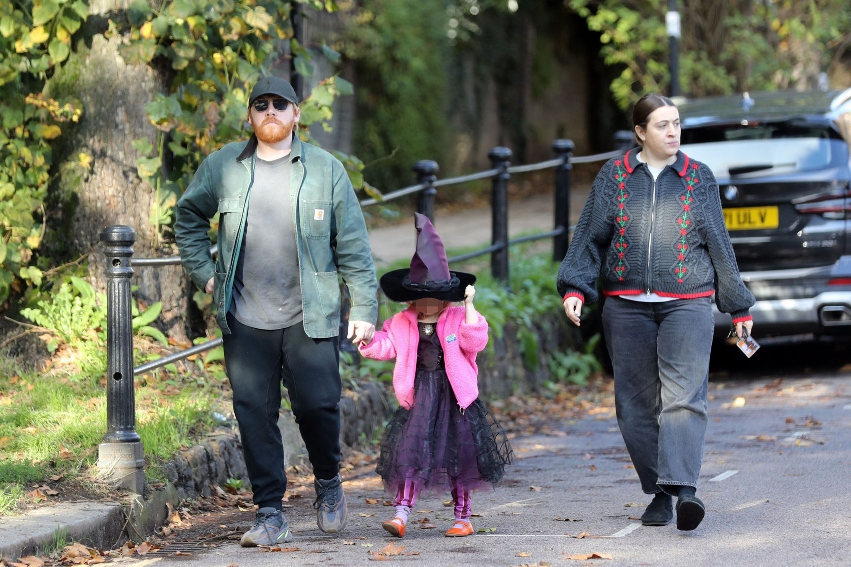 Rupert Grint s dcerou a partnerkou Georgiou Groomeovou, 23. 10 2024 - Rupert Grint (1/6)