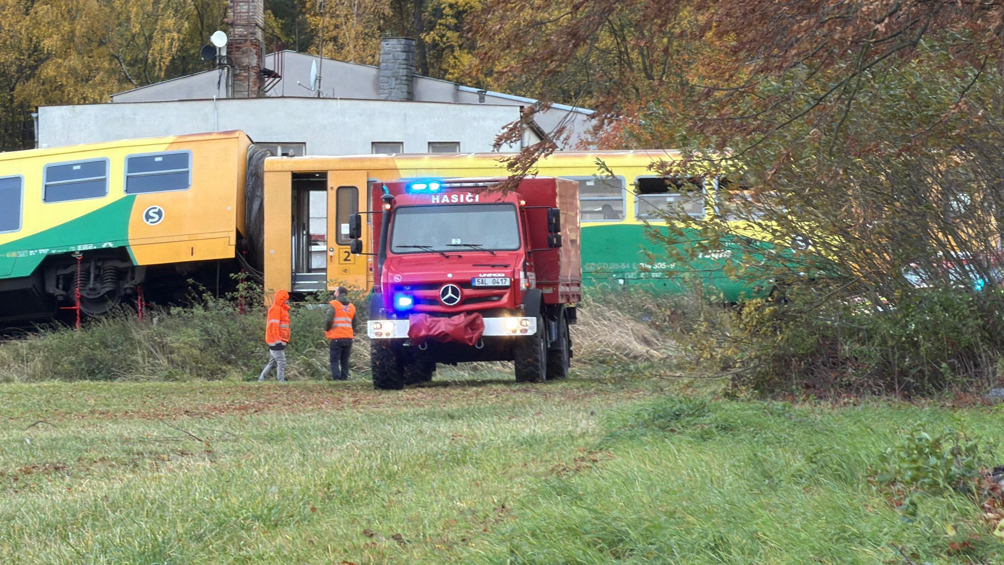 Srážka vlaku s nákladním automobilem u Příbrami - Srážka vlaku s nákladním automobilem u Příbrami (20/23)