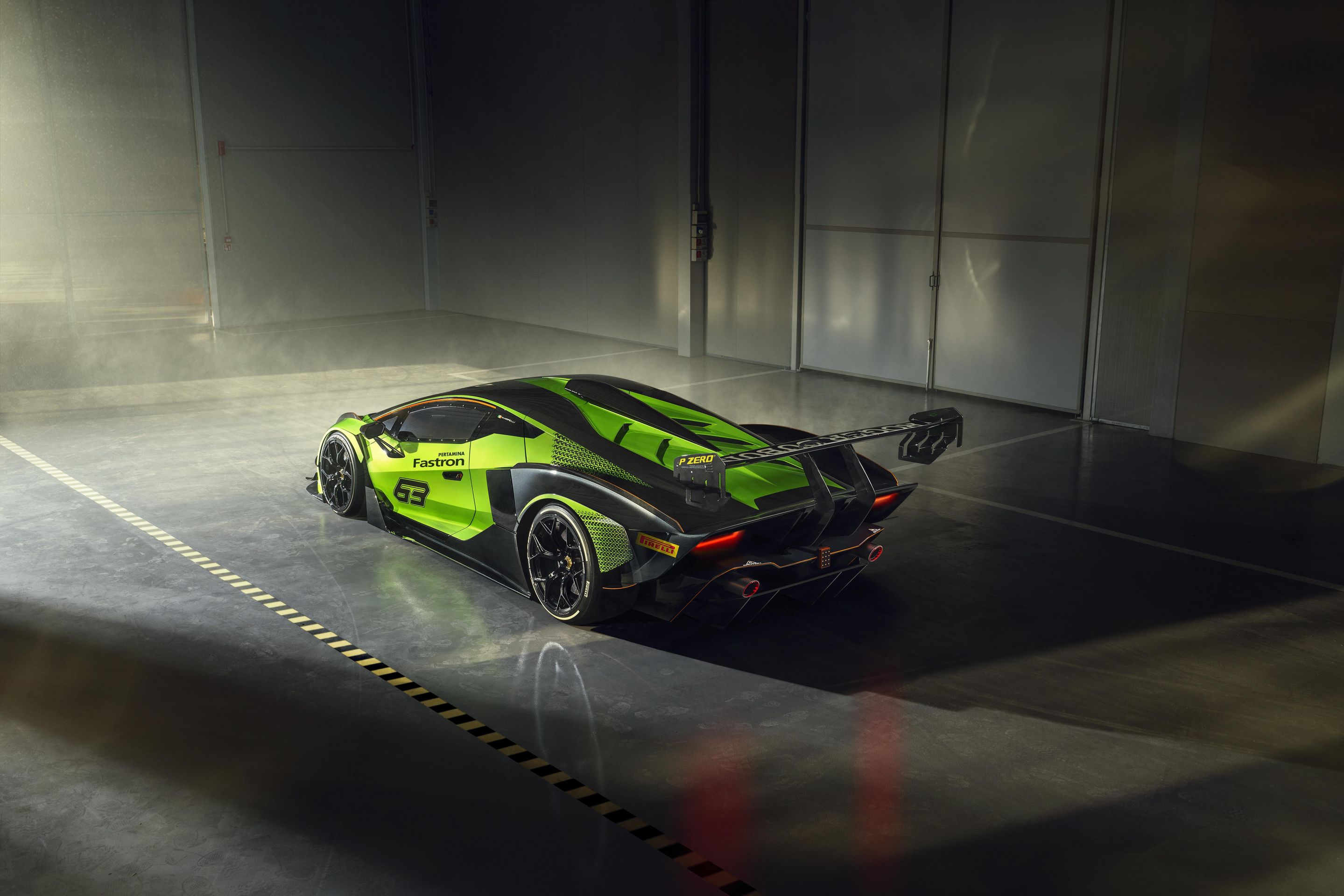 Lamborghini Essenza SCV12 - 34 - Fotogalerie: Exkluzivní hračka pro milionáře Lamborghini Essenza SCV12 (17/17)
