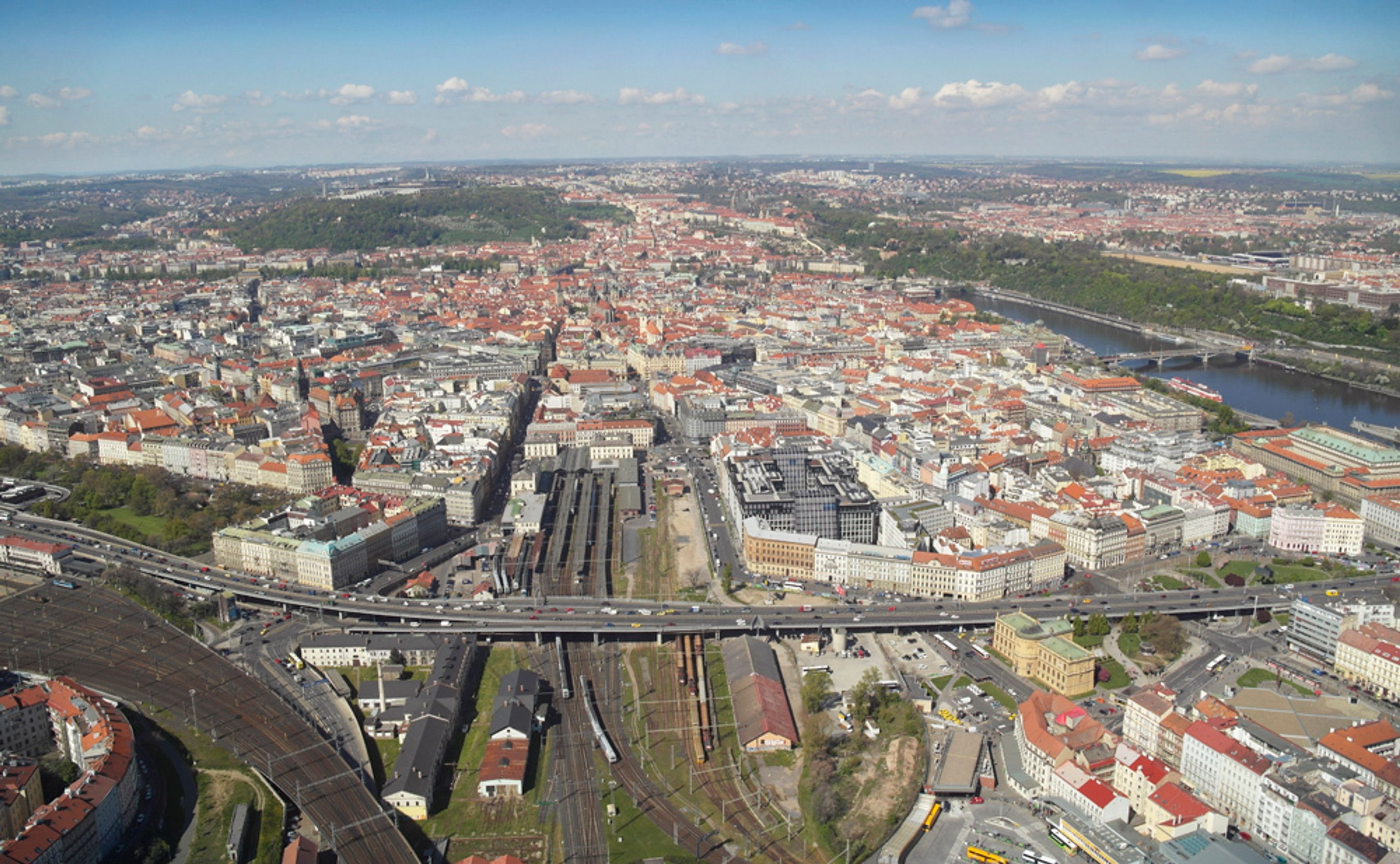 Masarykovo nádraží v Praze - letecká fotografie - současný stav - GALERIE: Masarykovo nádraží v Praze - vizualizace (2/13)