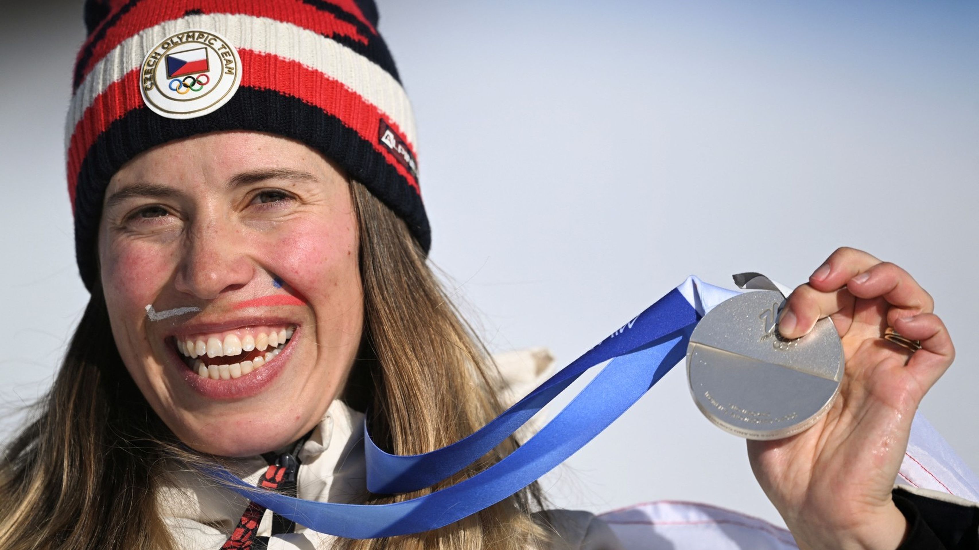 Eva Adamczyková - Eva Adamczyková získala na ZOH 2026 stříbrnou medaili (4/9)