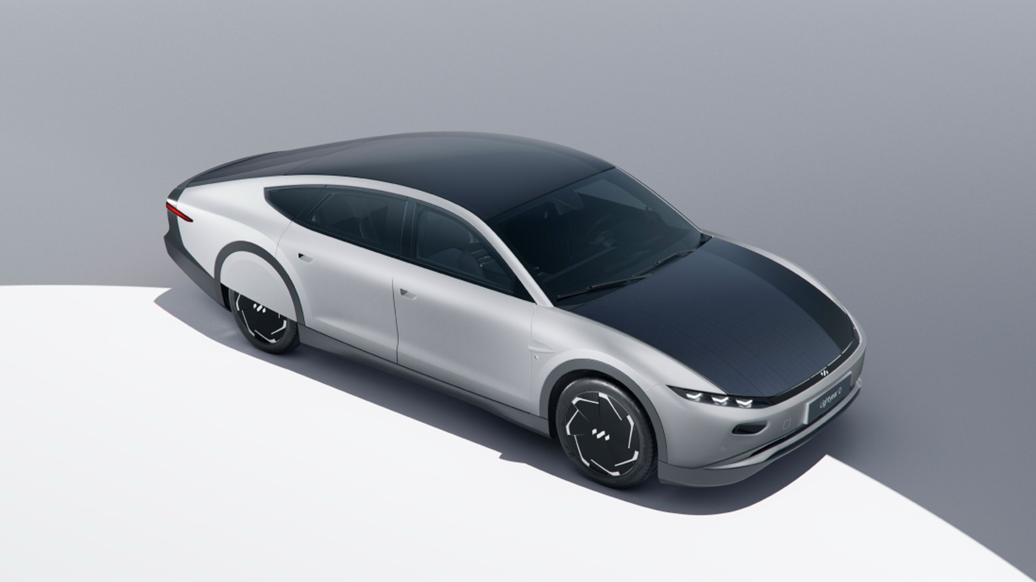 Solární elektromobil Lightyear 0 - Elektromobil Lightyear 0 si vozí solární elektrárnu (4/11)