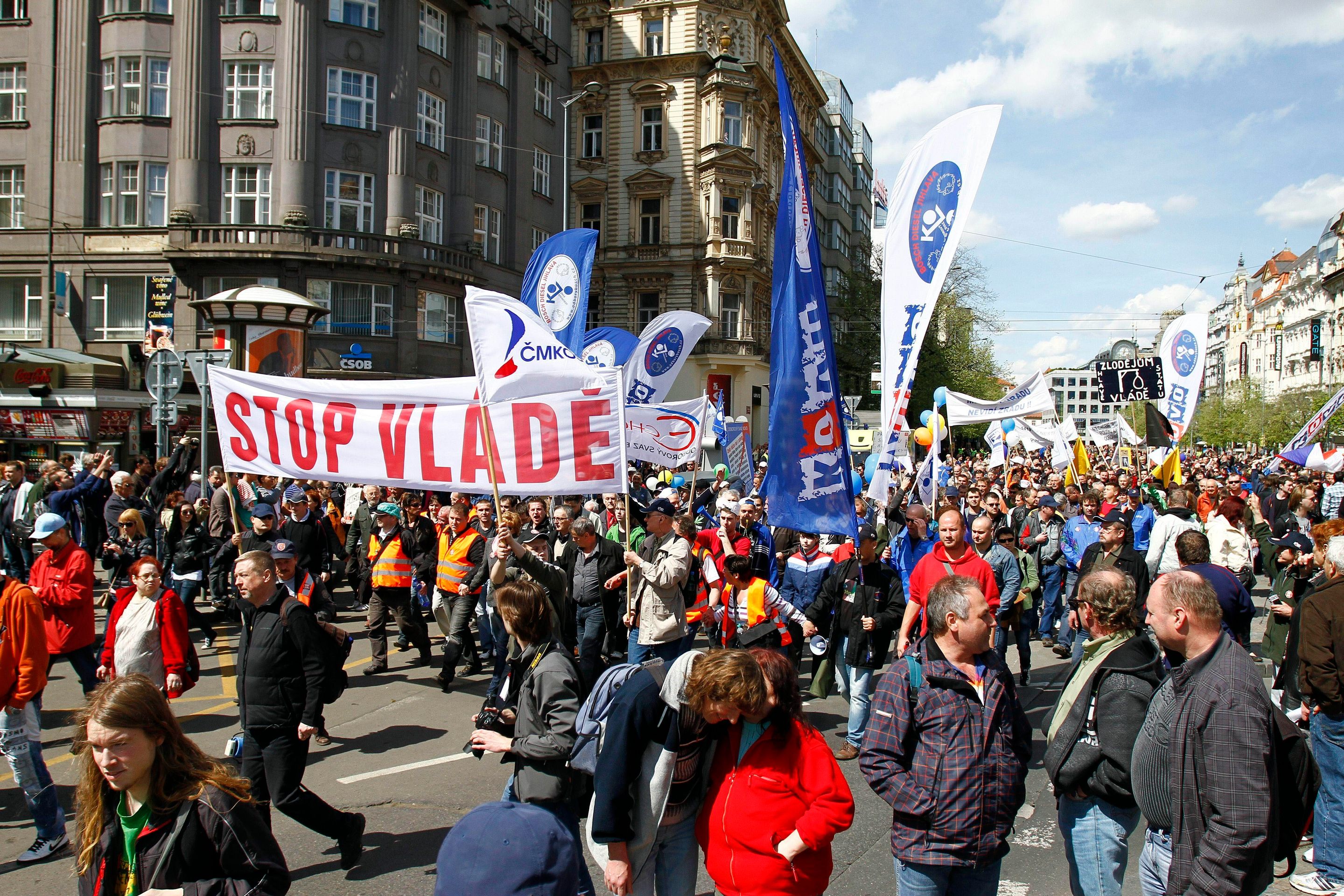 Demonstrace proti vládním reformám 2 - 5 - Demonstrace proti vládním reformám v Praze (21/23)