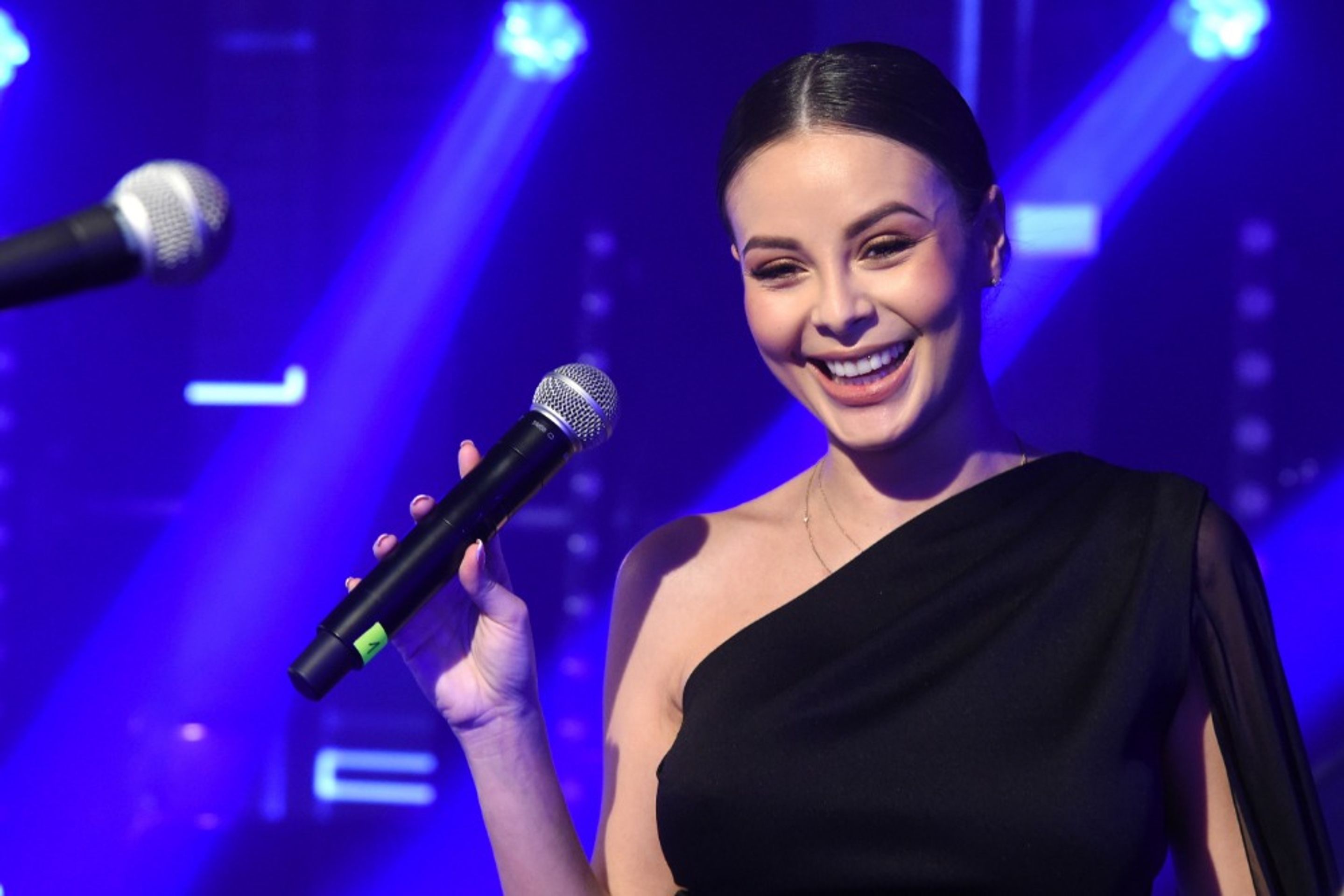 Monika Bagárová na plese v Brně - GALERIE: Jak šel čas s Monikou Bagárovou (7/30)