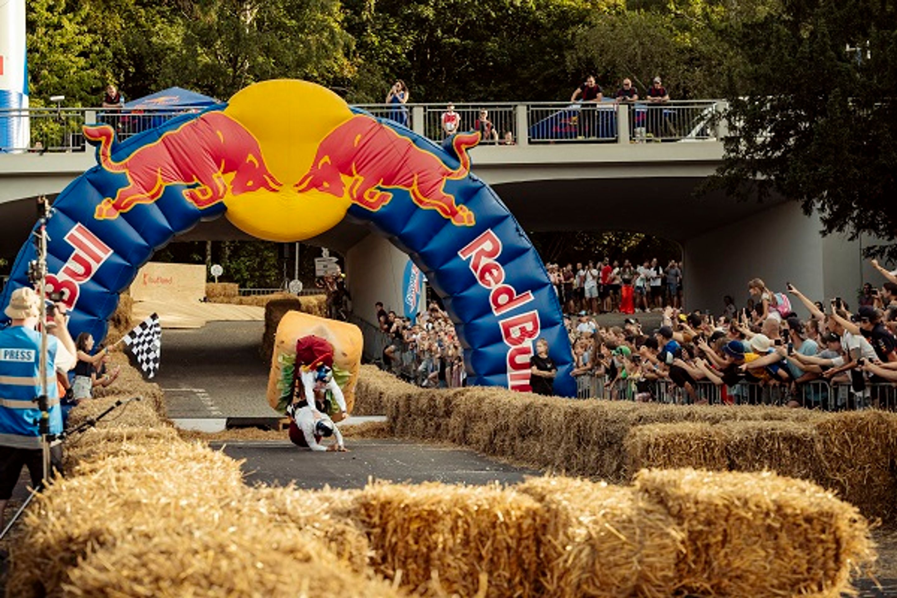 LW_230916_RED_BULL_KARY_PRAGUE_CZ_0017 (1) - Red Bull káry IV (9/12)