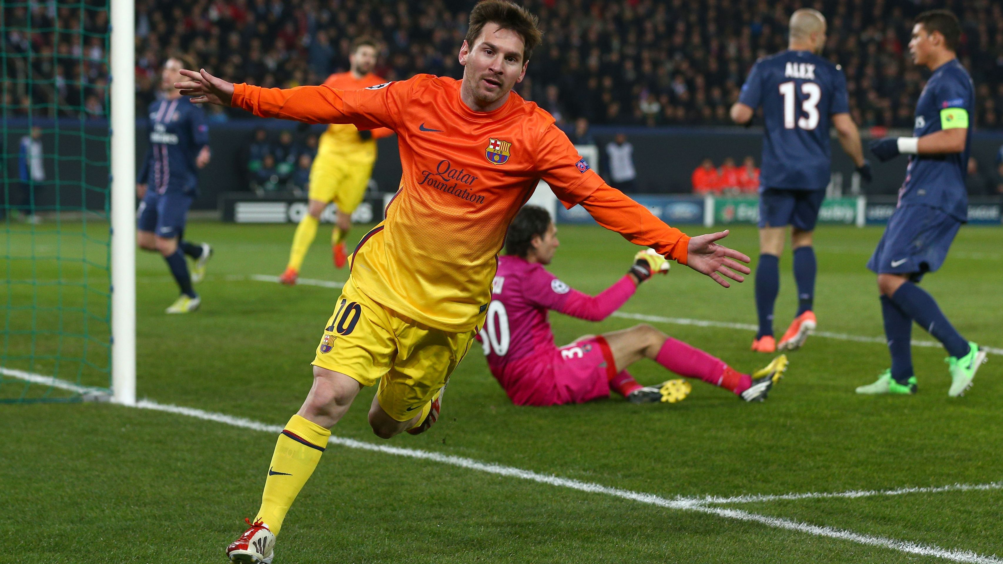 Messi dal gól PSG - GALERIE: Liga mistrů, PSG - Barcelona, Bayern - Juventus (10/10)