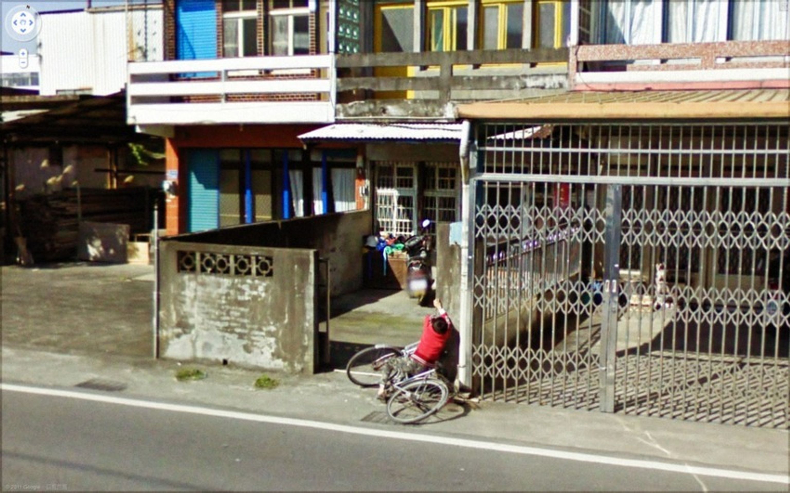 Další kuriozity z Google Street View - 36 - GALERIE: 40 nejzajímavějších fotek na Googlu (35/39)
