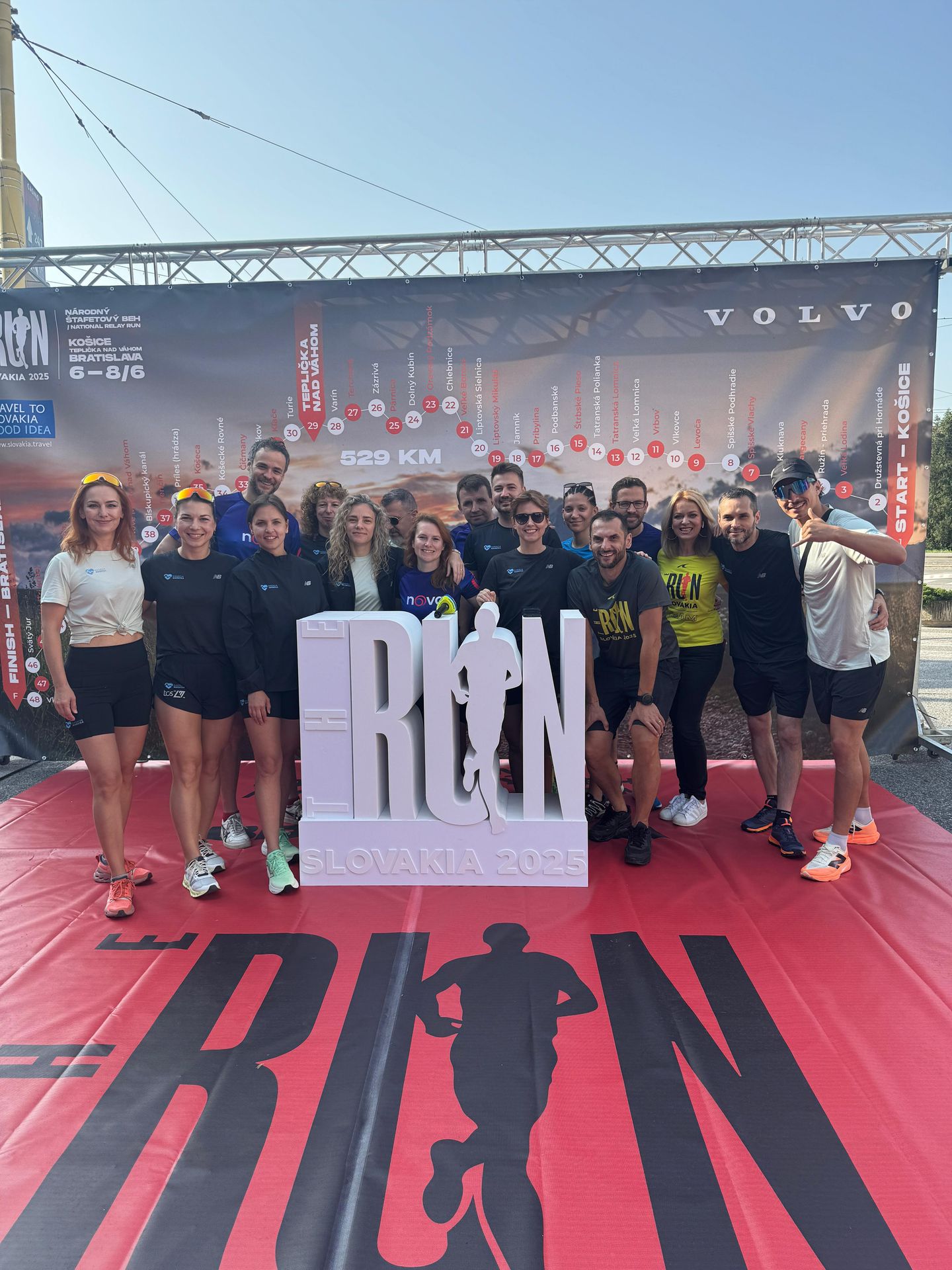 Tým Markíza & Nova Runners na startu závodu The Run - Markíza & Nova Runners na The Run (1/14)