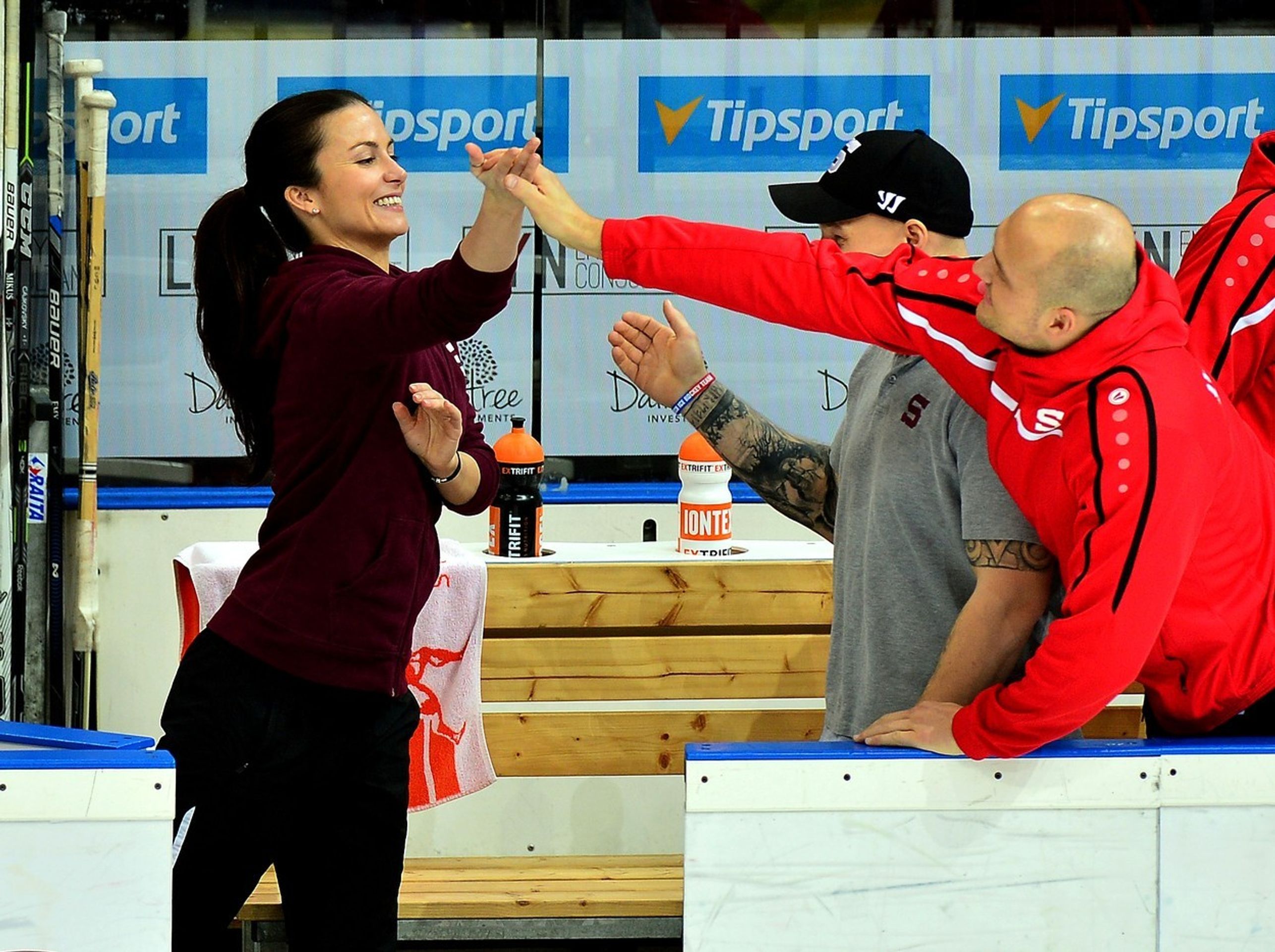 Barbora Krajsová - 4 - GALERIE: Barbora Krajsová, krásná fyzioterapeutka HC Sparta (2/5)