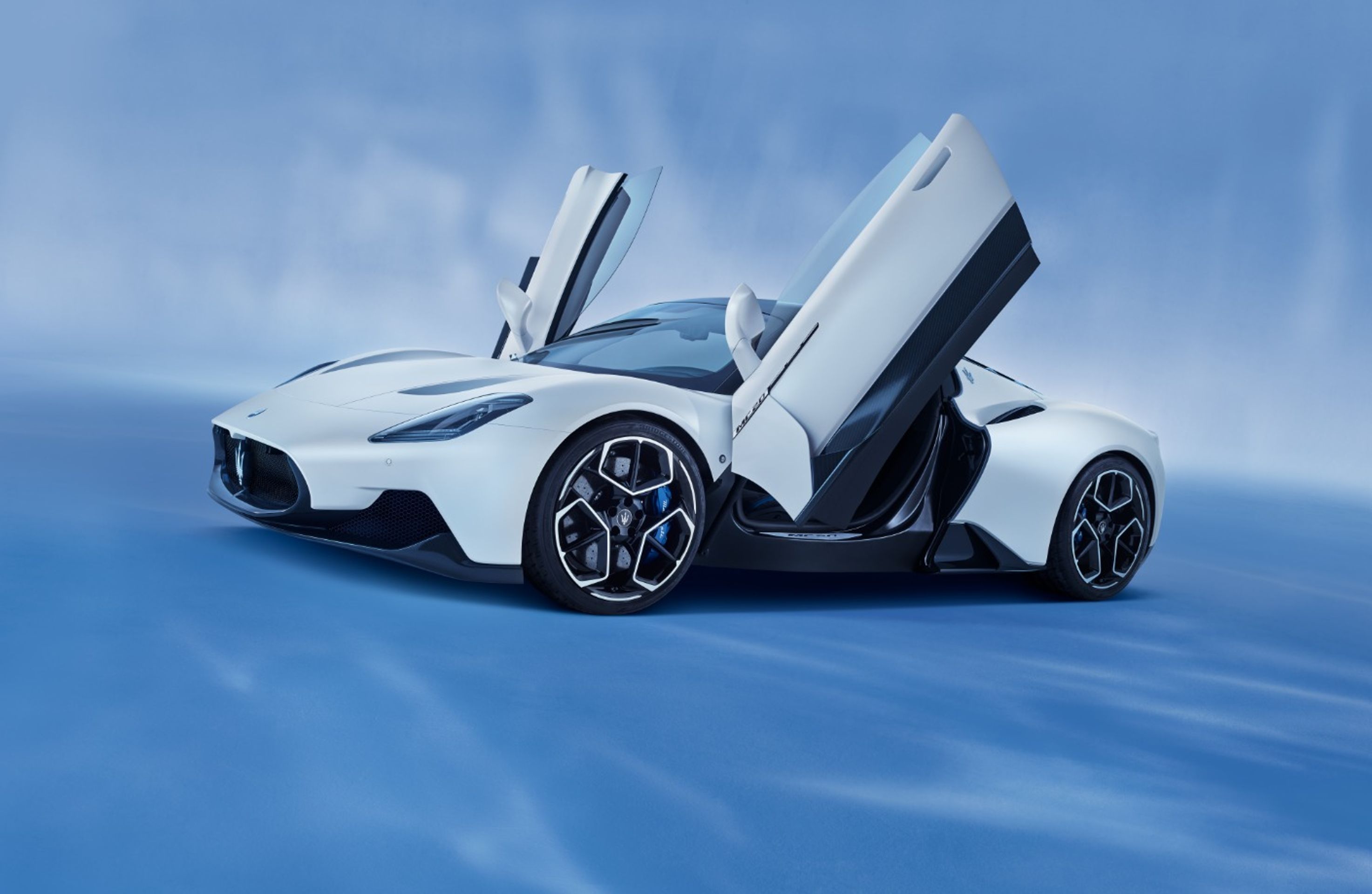 Supersport Maserati MC20 - 60 - Fotogalerie: Luxusní supersport Maserati MC20 (4/32)