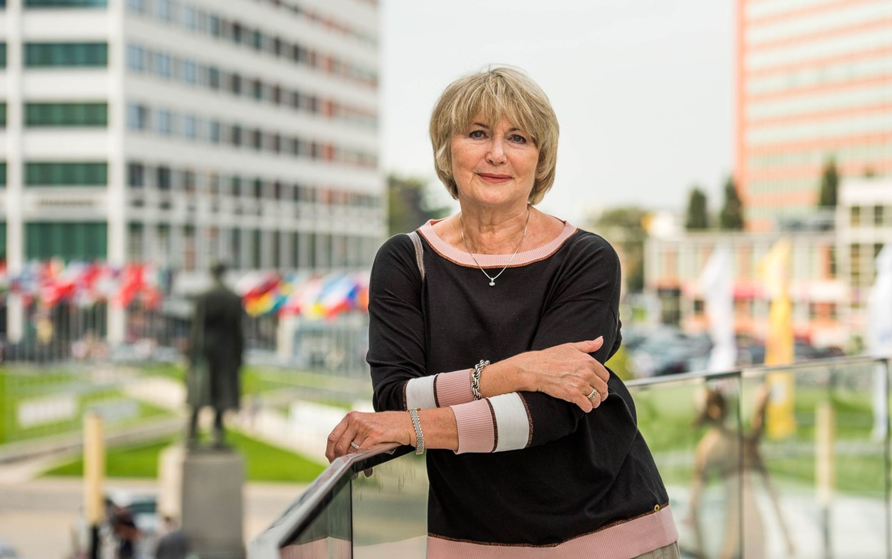 Eliška Balzerová - S tebou mě baví svět (1/11)