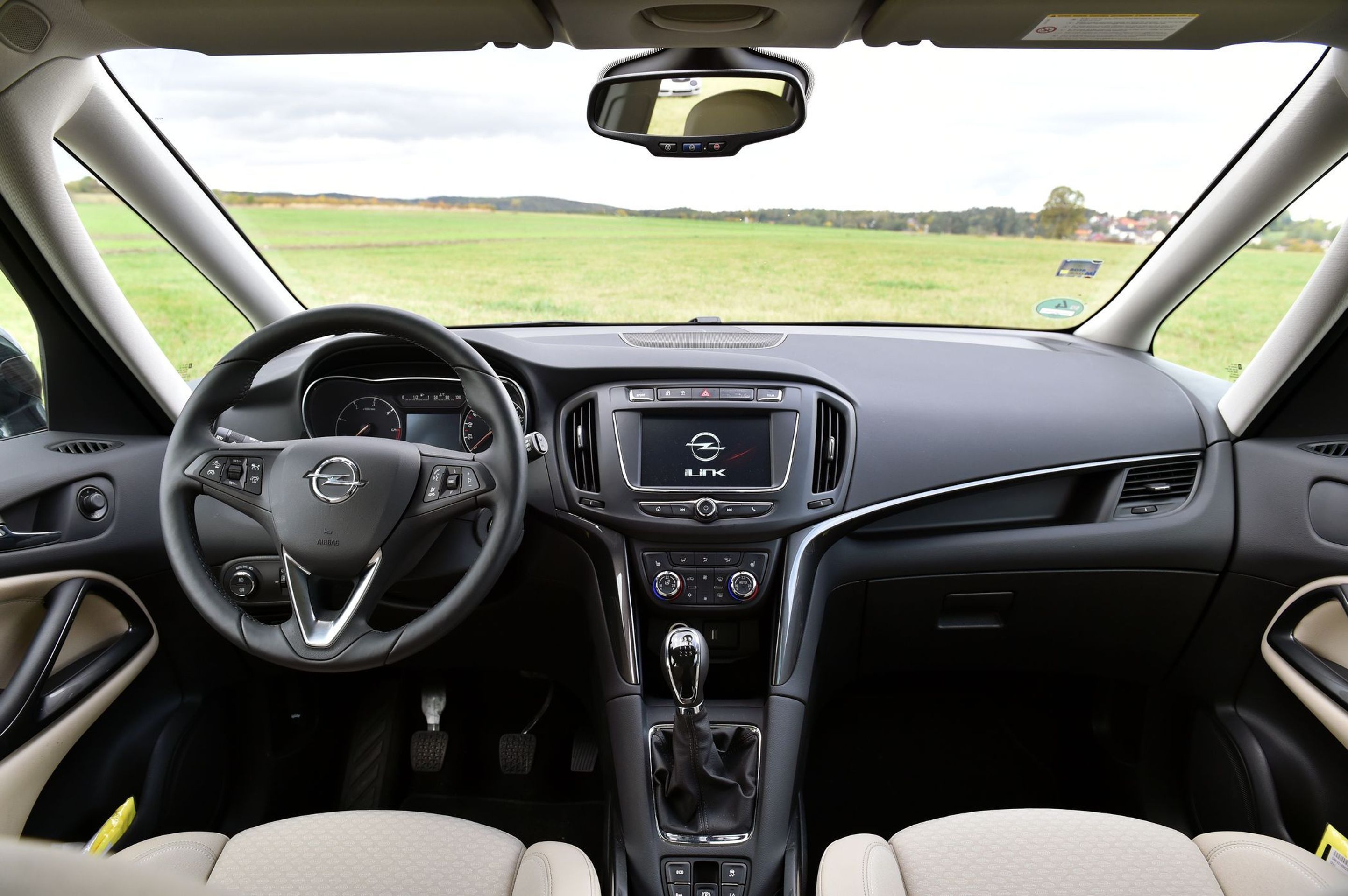 Opel Zafira - 11 - GALERIE: Opel Zafira (12/13)