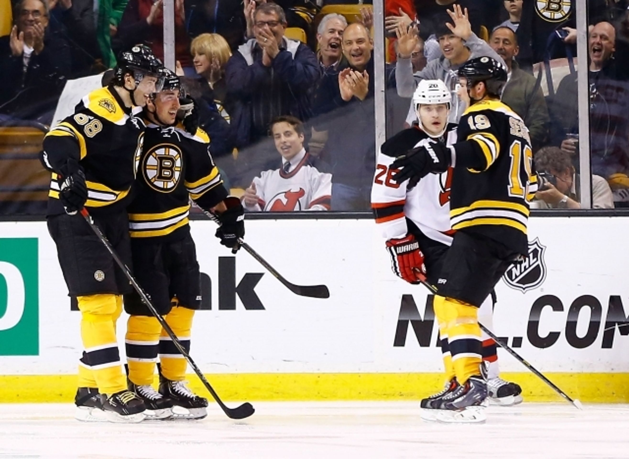 Jágr a jeho vítězná premiéra v Bostonu - 7 - GALERIE: Jágrova premiéra snů v Bostonu. Výhra a vítězný gól (5/10)