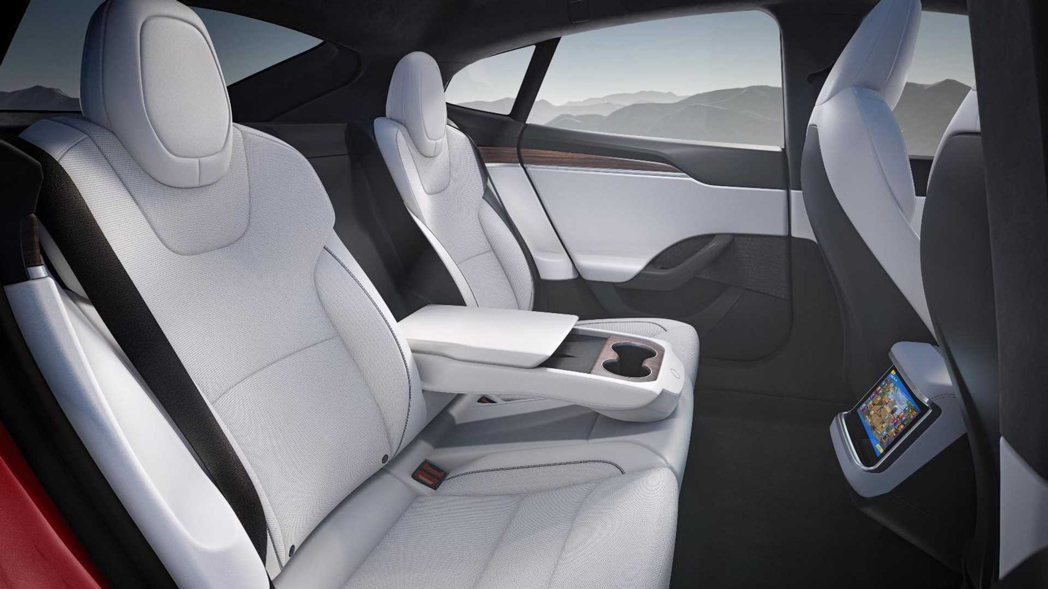 Tesla Model S Plaid - 14 - Fotogalerie: Supervýkonný elektomobil Model S Plaid od Tesly (7/8)