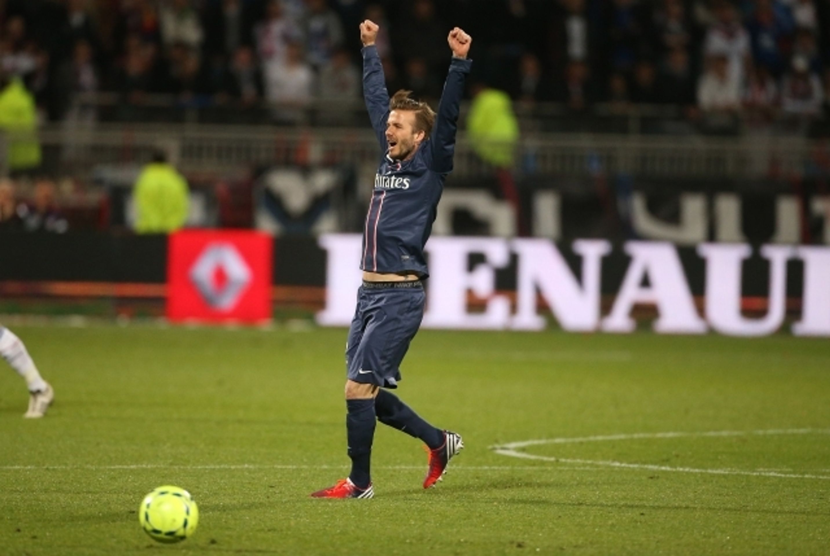 Beckham a Ibrahimovič slaví titul - 1 - GALERIE: Beckham a Ibrahimovič slaví titul s PSG (2/8)