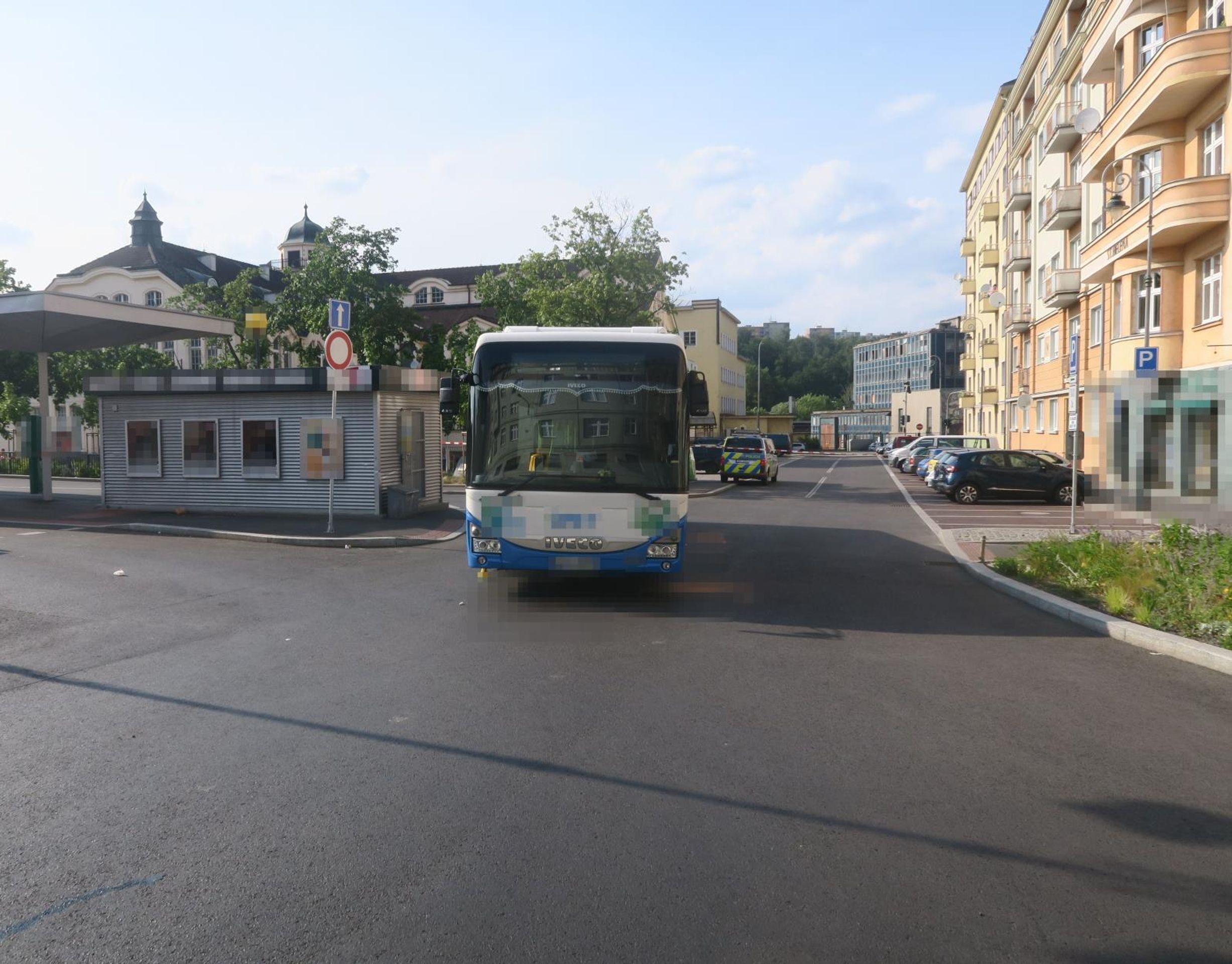 Tragická dopravní nehoda v Karlových Varech - Tragická dopravní nehoda v Karlových Varech (2/3)