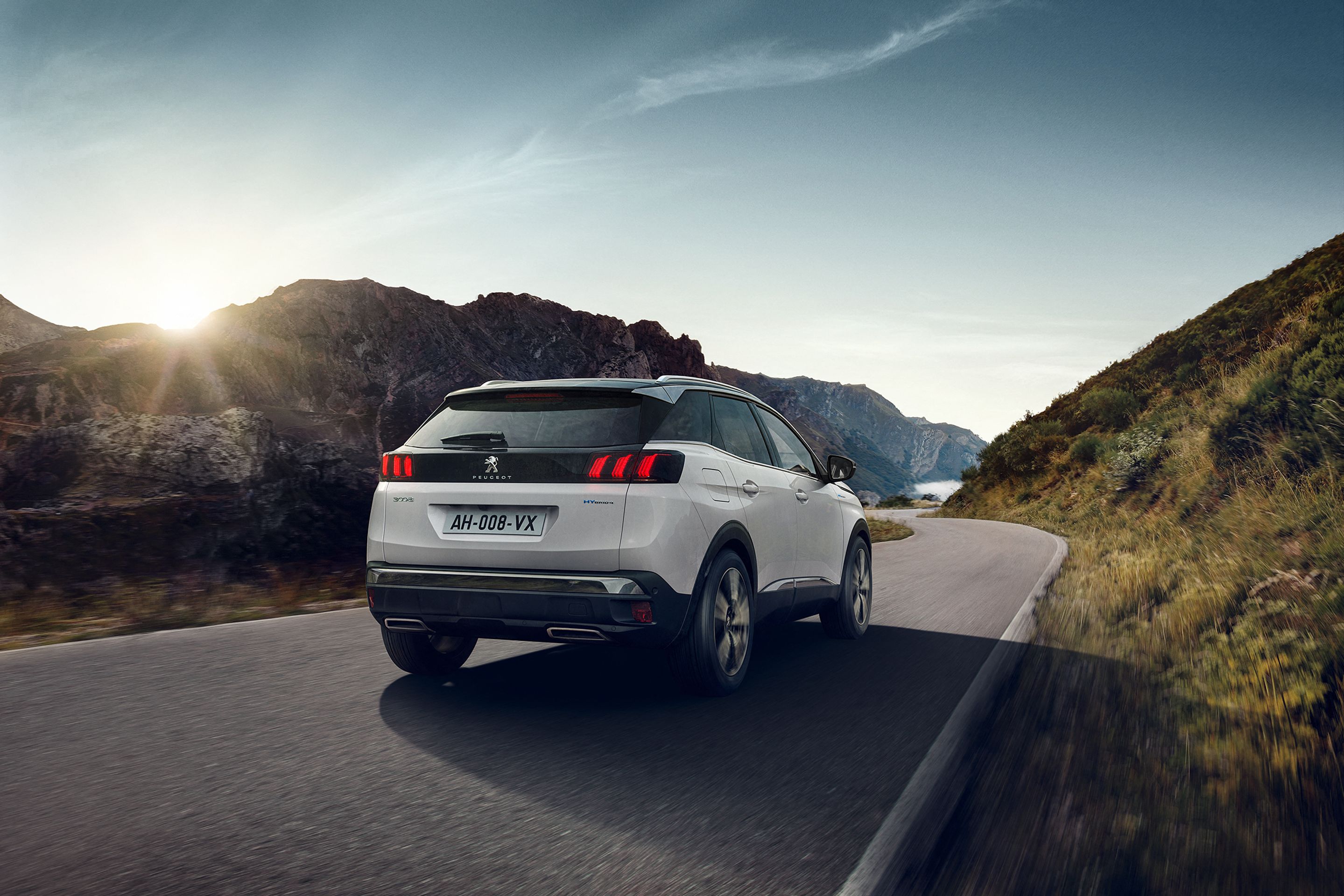 Modernizovaný crossover Peugeot 3008 - 15 - Fotogalerie: Peugeot 3008 vycenil lví zuby (2/8)